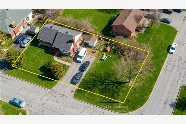 176 OAKRIDGE Boulevard