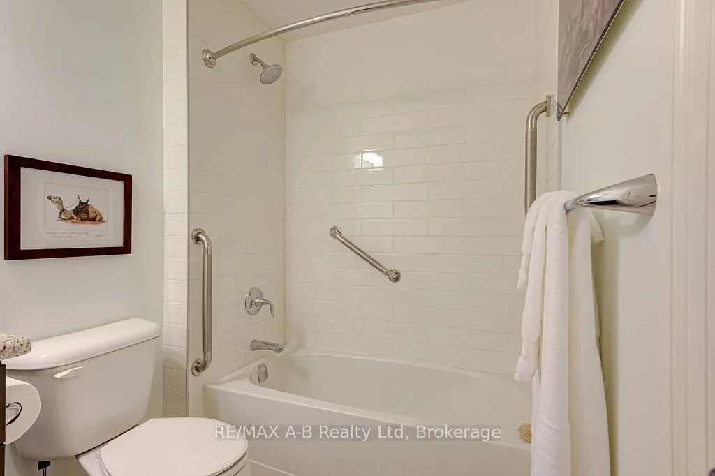 255 John Street N #102