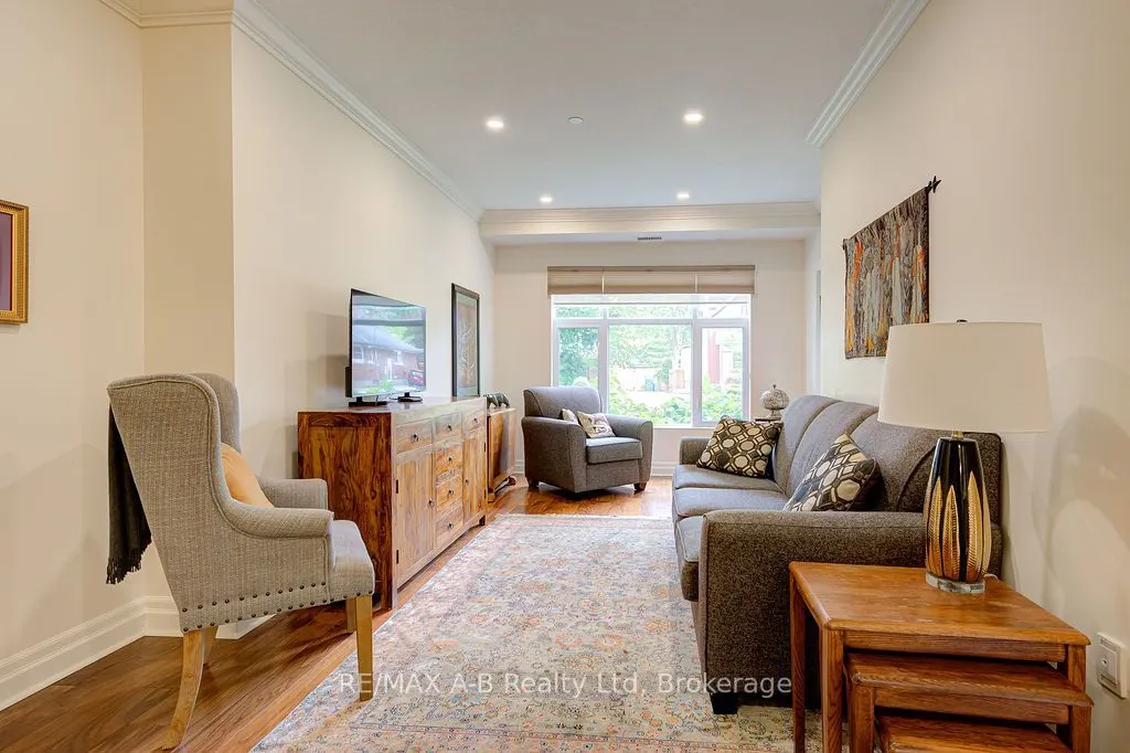 255 John Street N #102