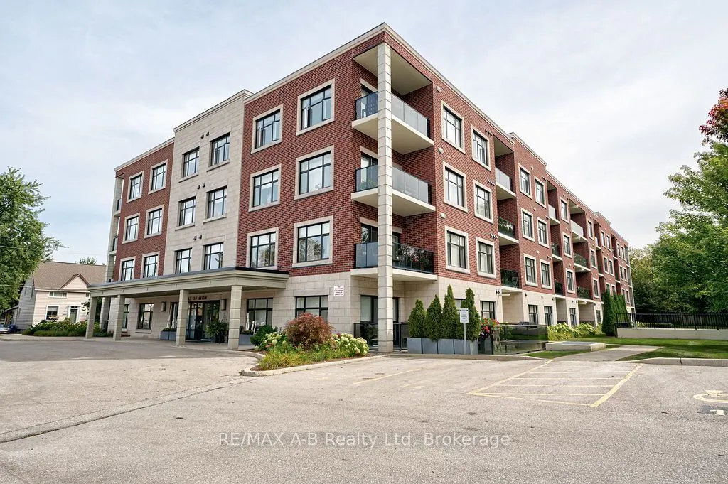 255 John Street N #102