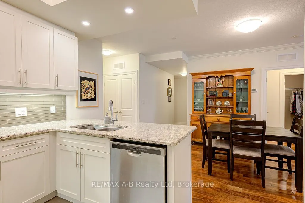 255 John Street N #102