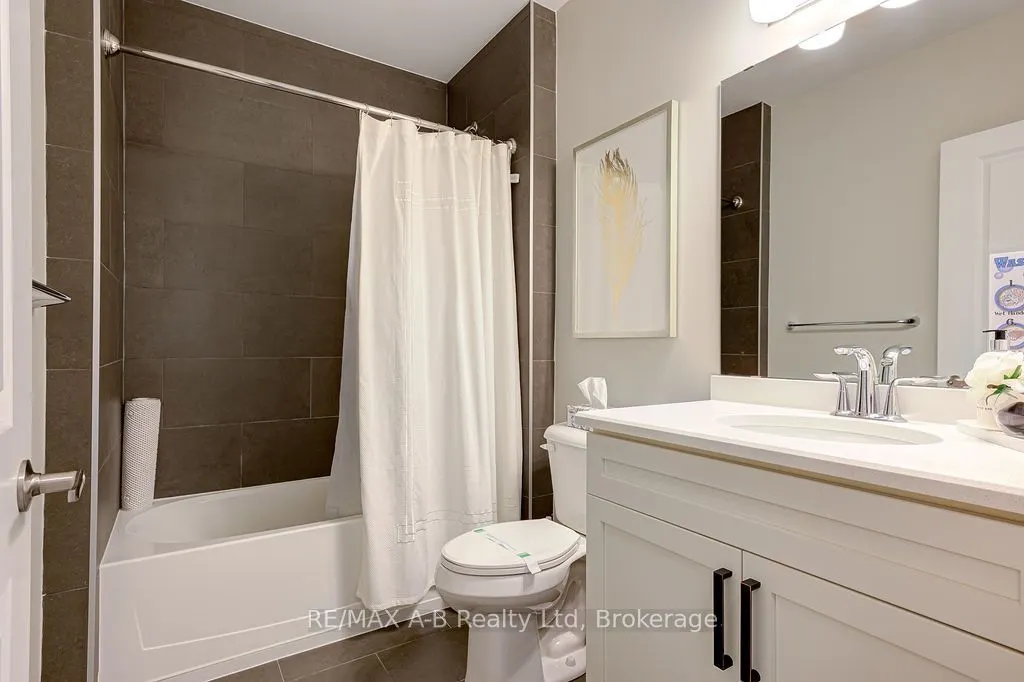 255 John Street N #102