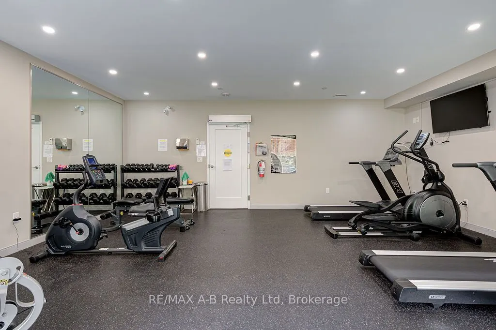 255 John Street N #102