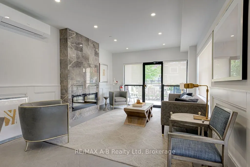 255 John Street N #102