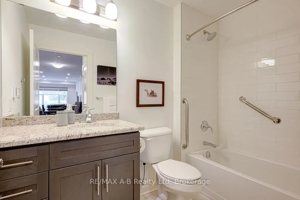 255 John Street N #102