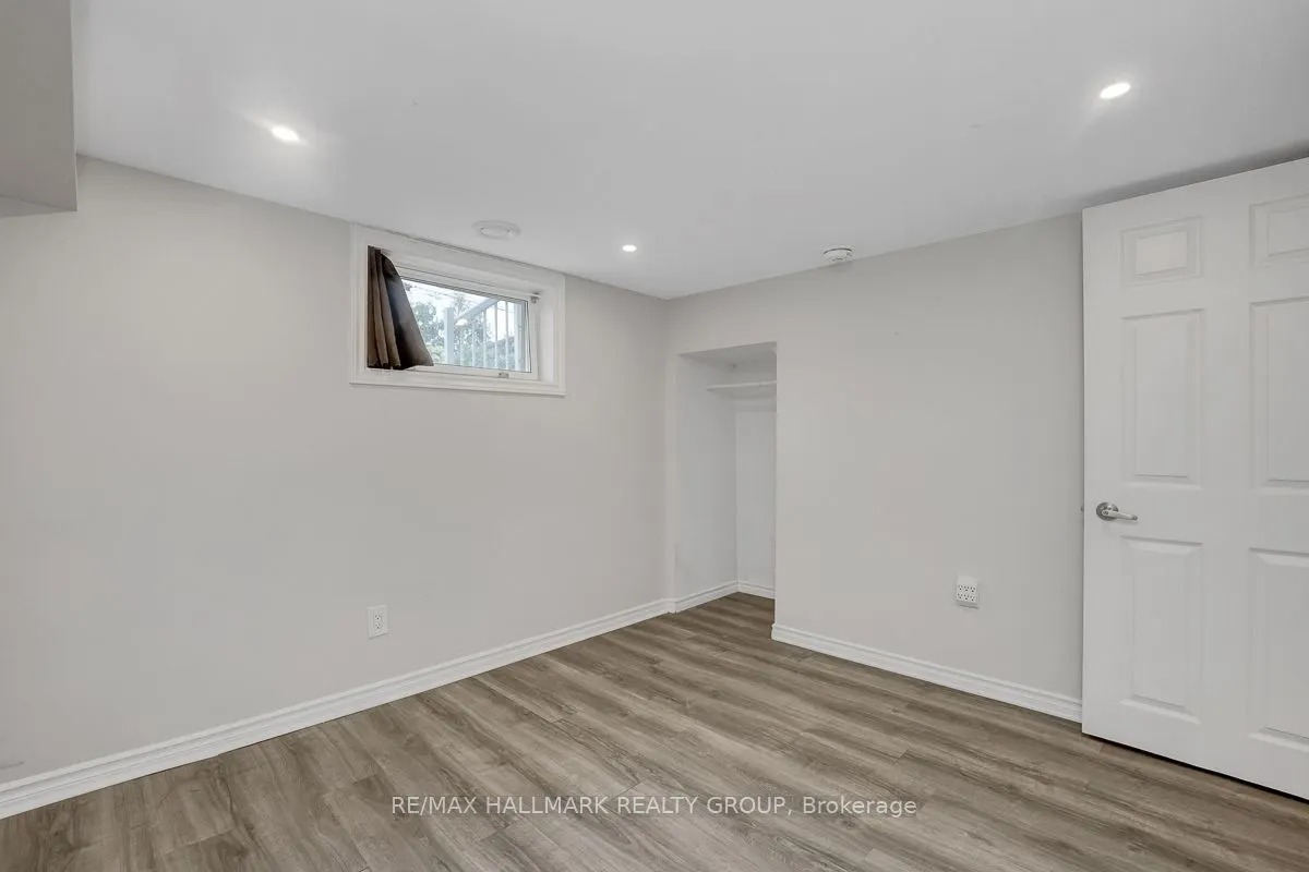 139 CARILLON Street #1