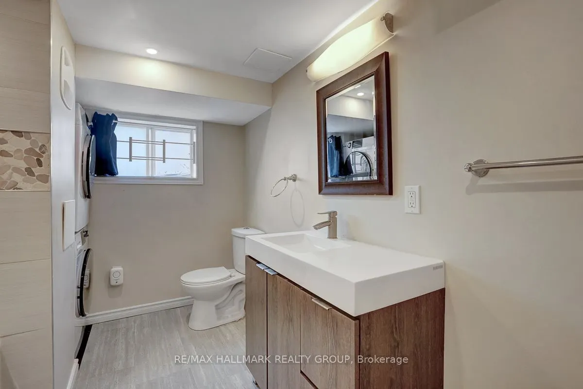 139 CARILLON Street #1