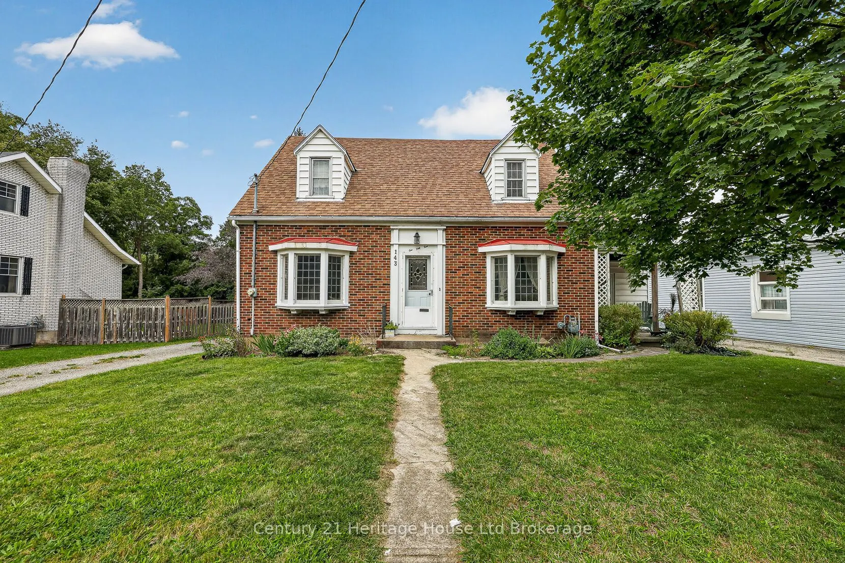 143 Charles Street E