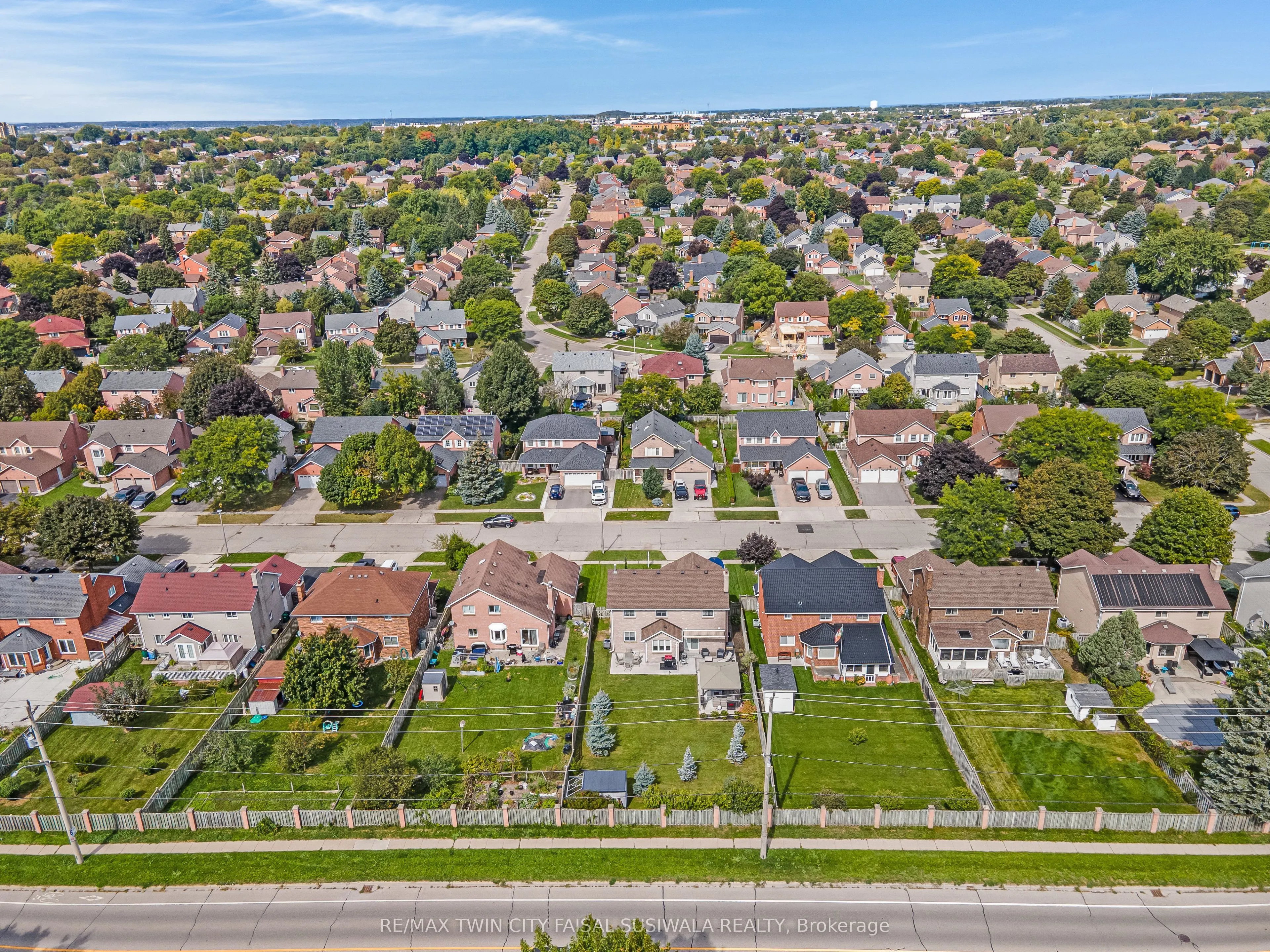 51 Bayne Crescent