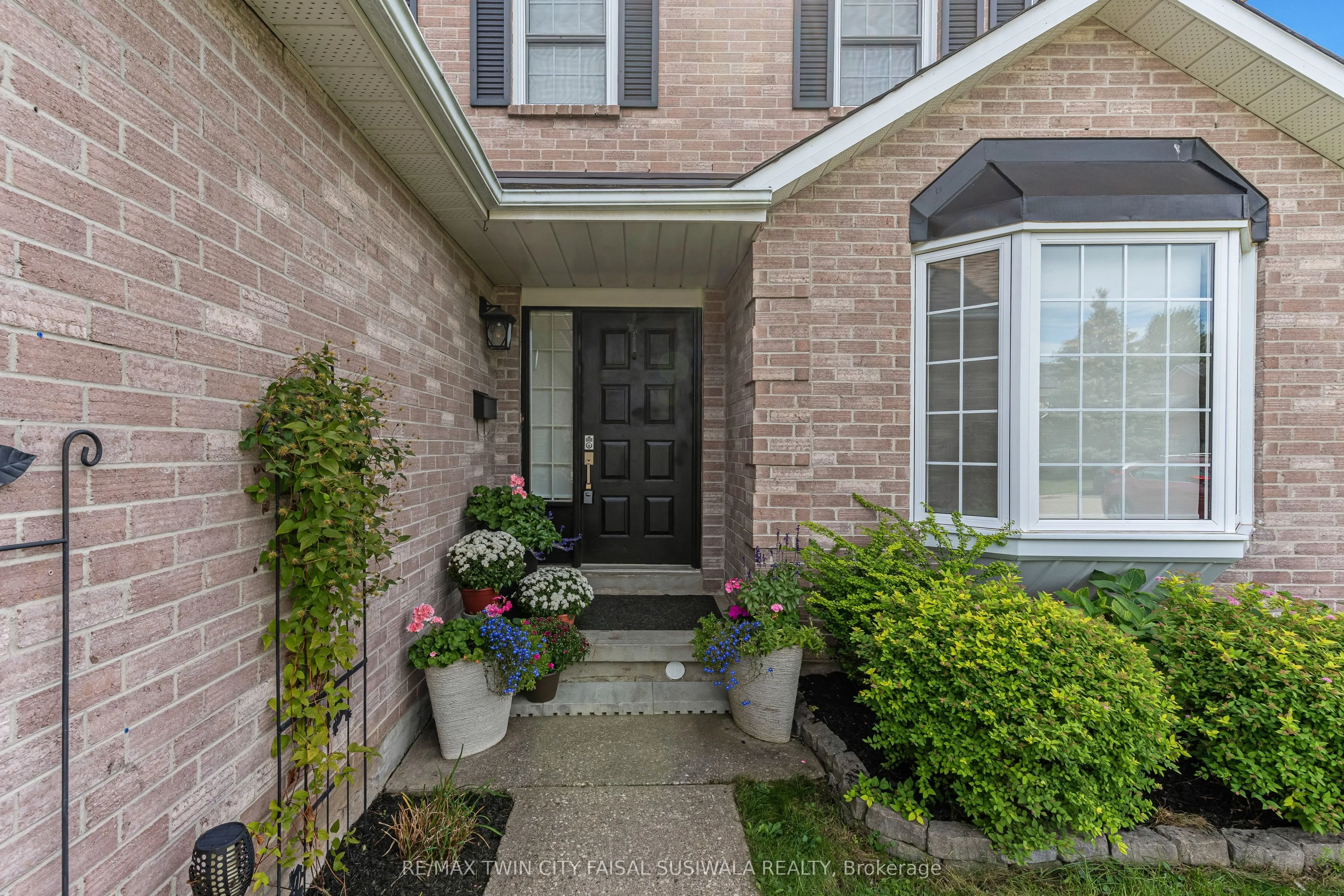 51 Bayne Crescent