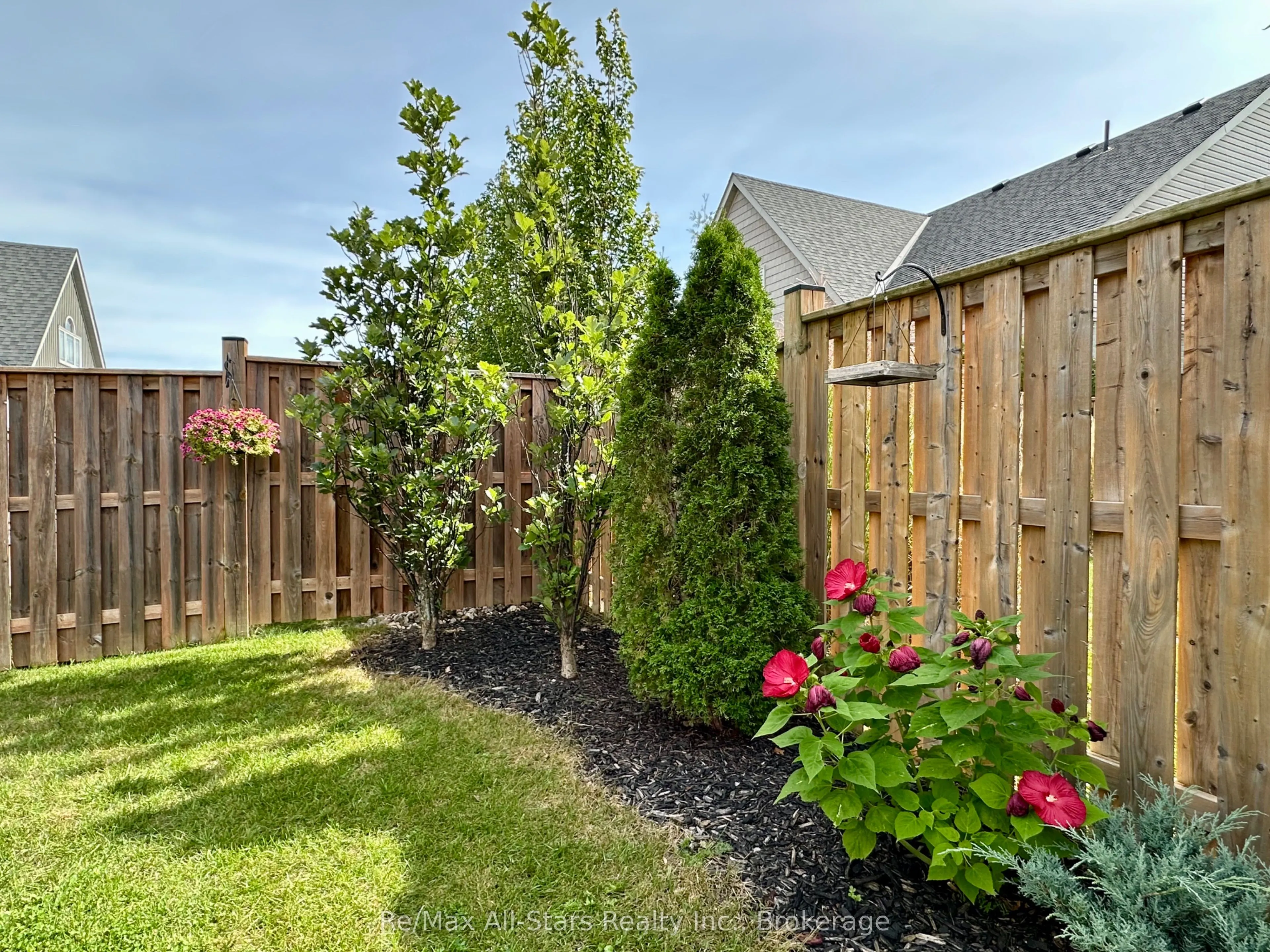 9 Briarwood Avenue