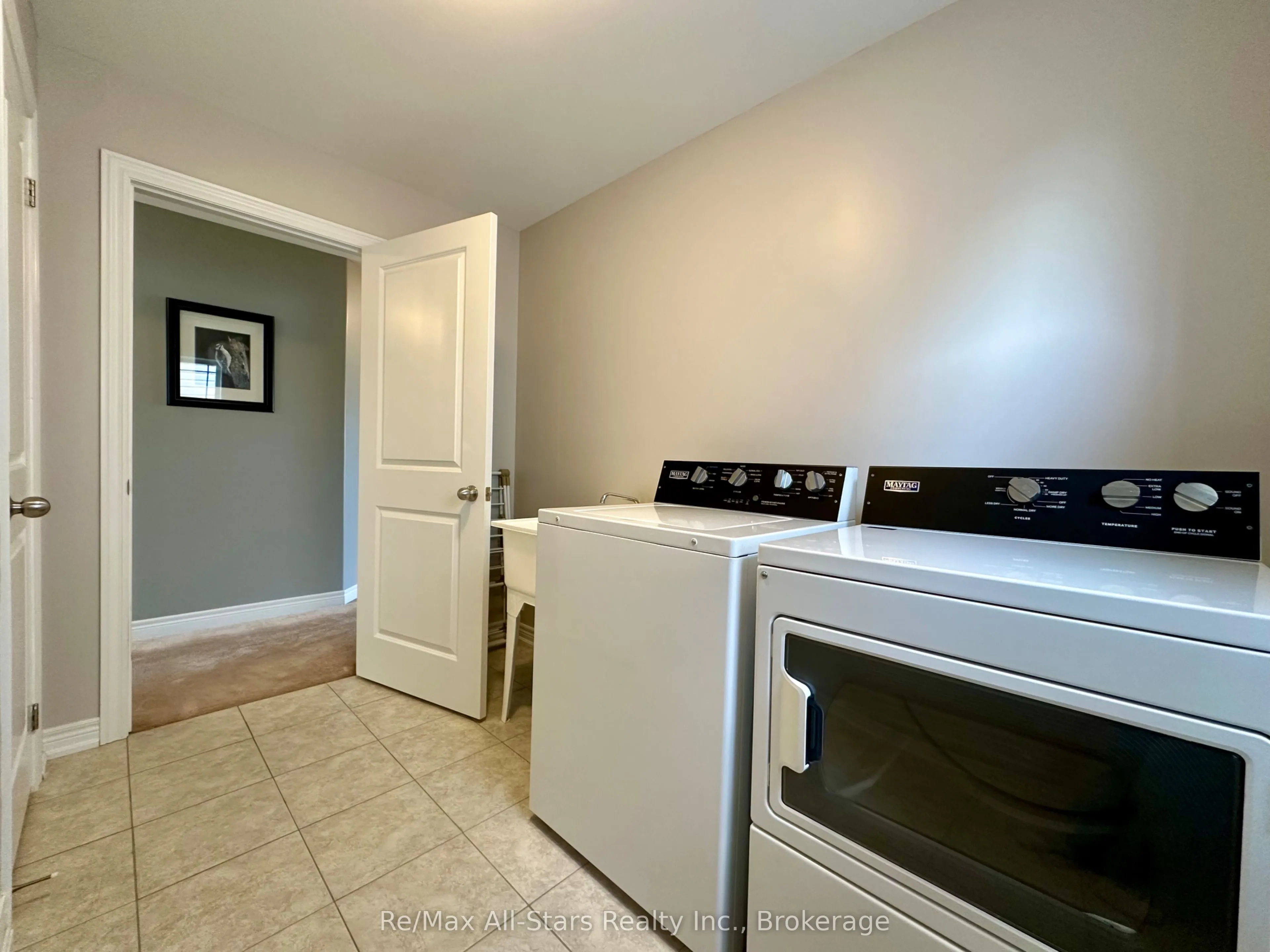 9 Briarwood Avenue