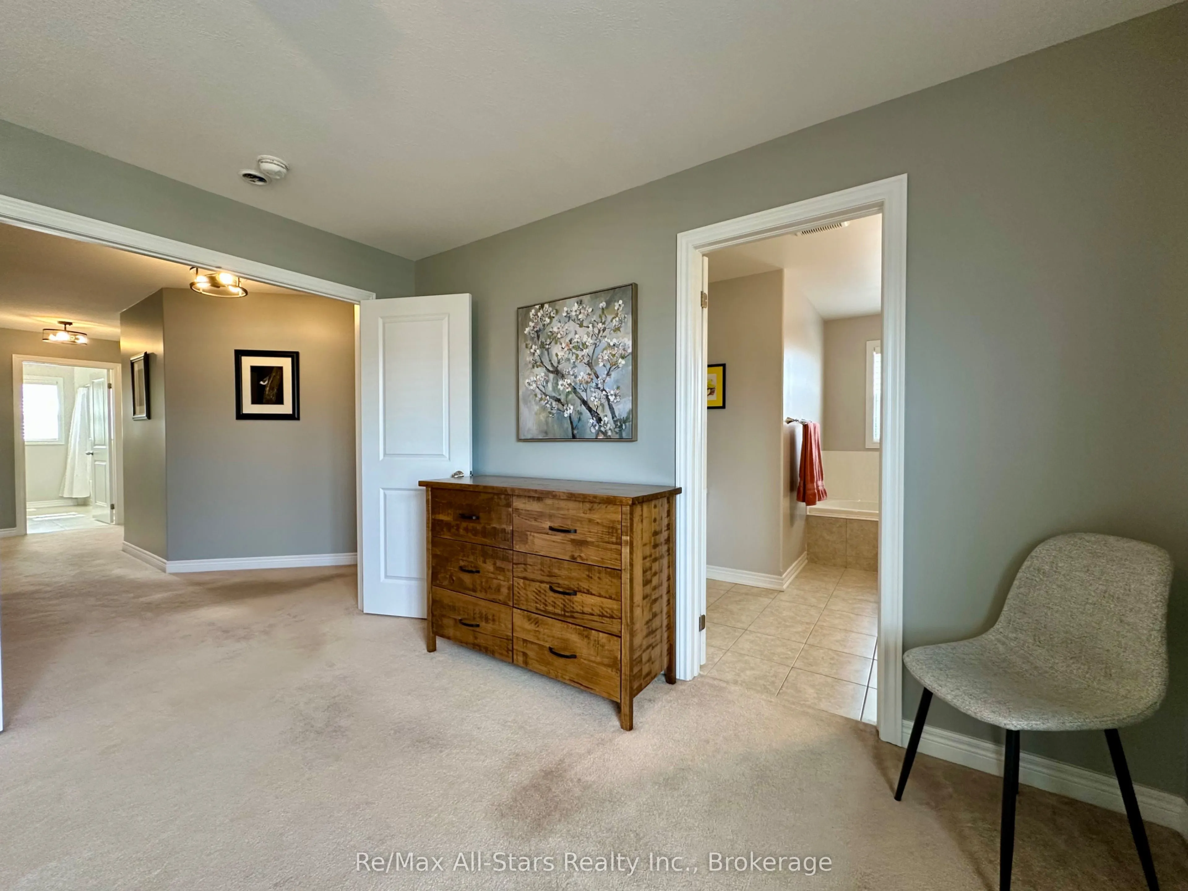 9 Briarwood Avenue