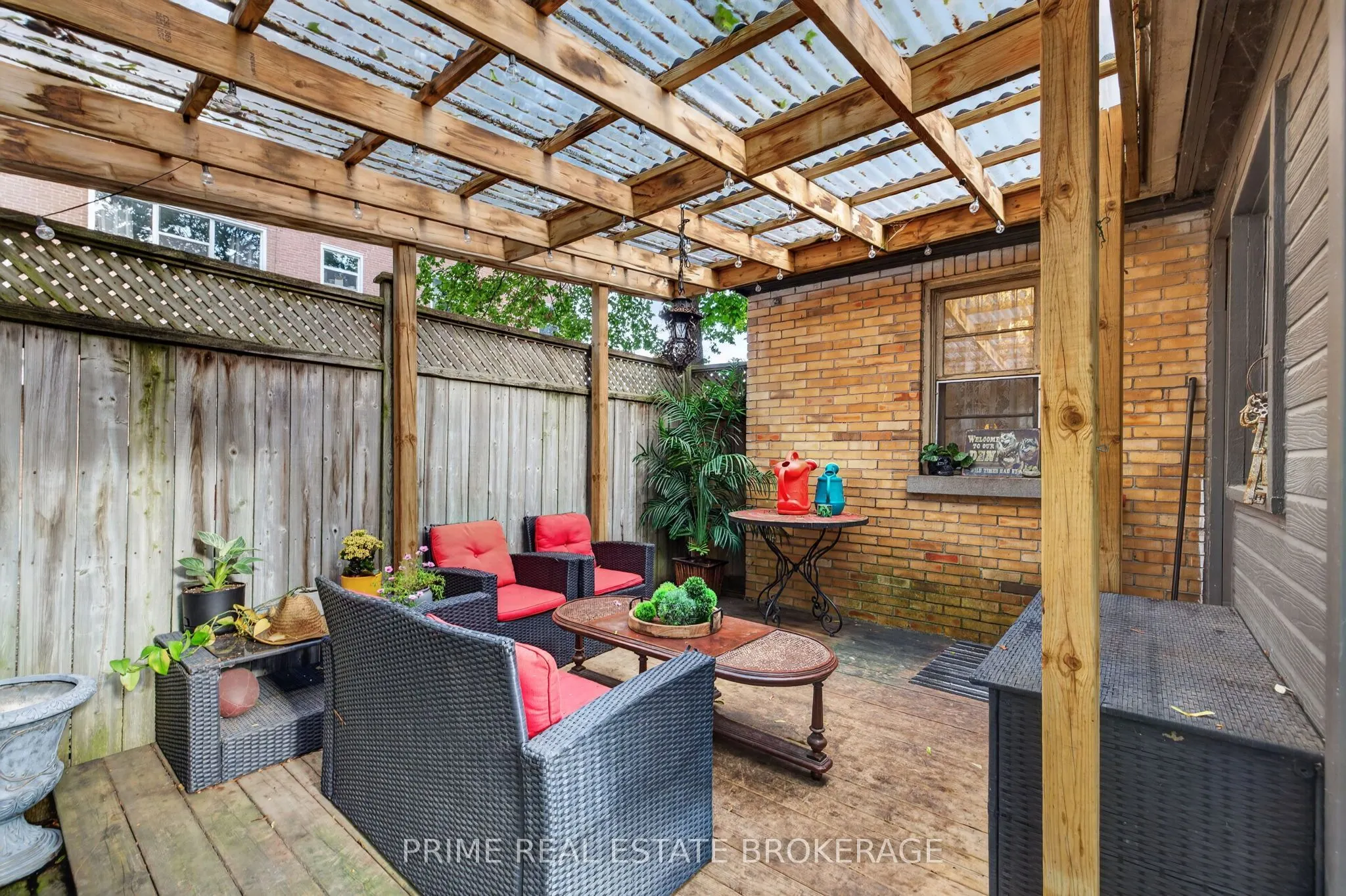 586 Cheapside Street
