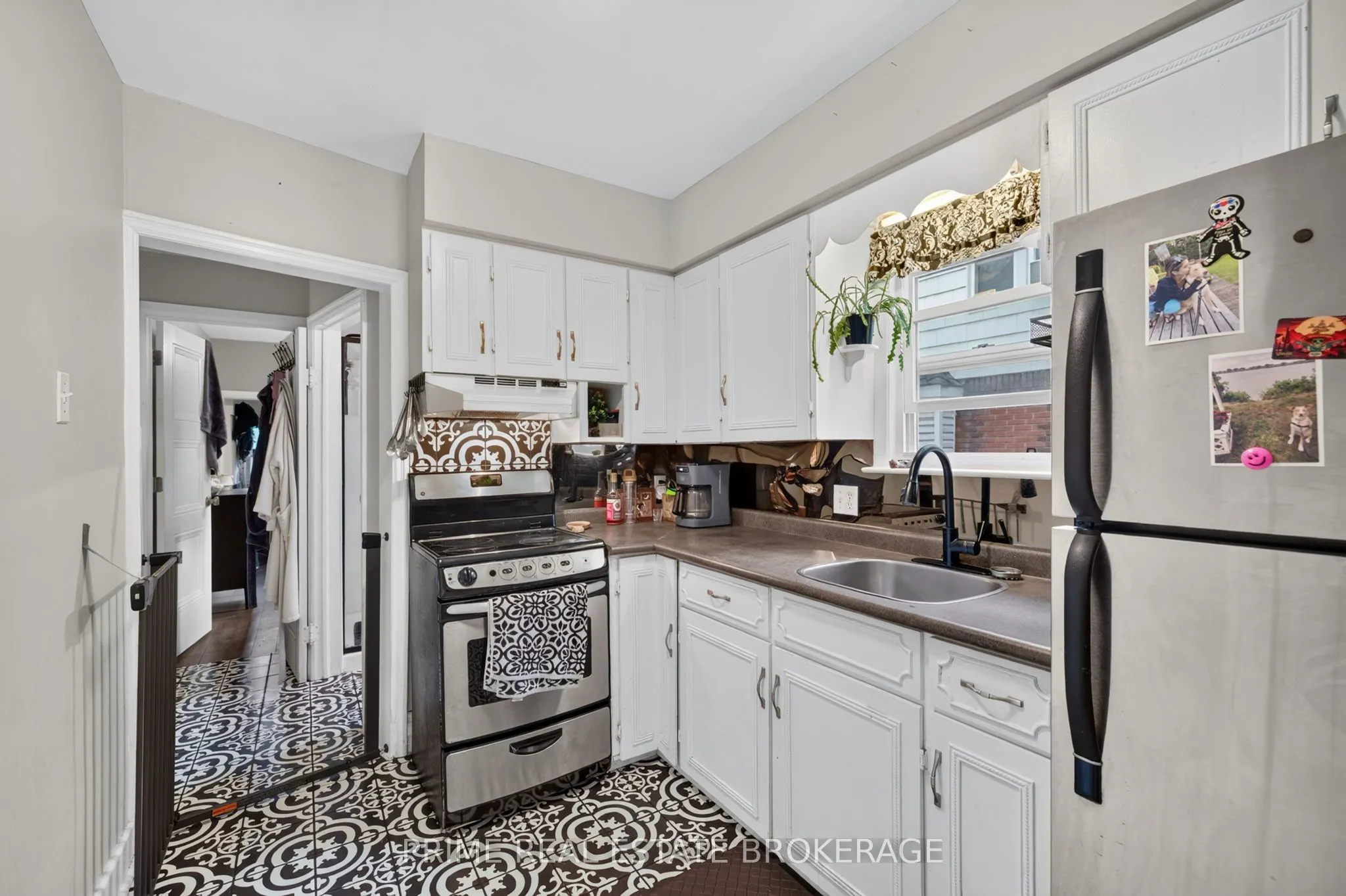 586 Cheapside Street