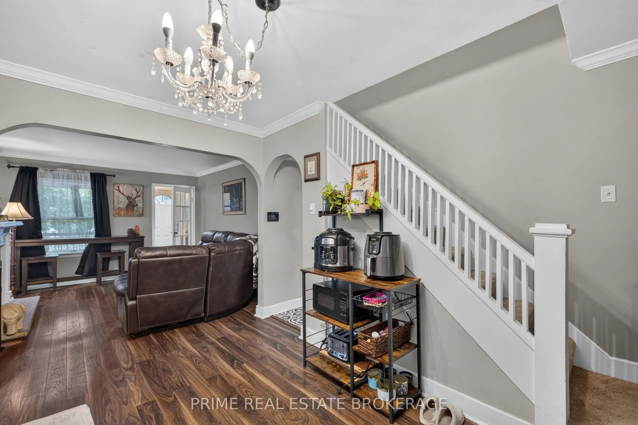 586 Cheapside Street