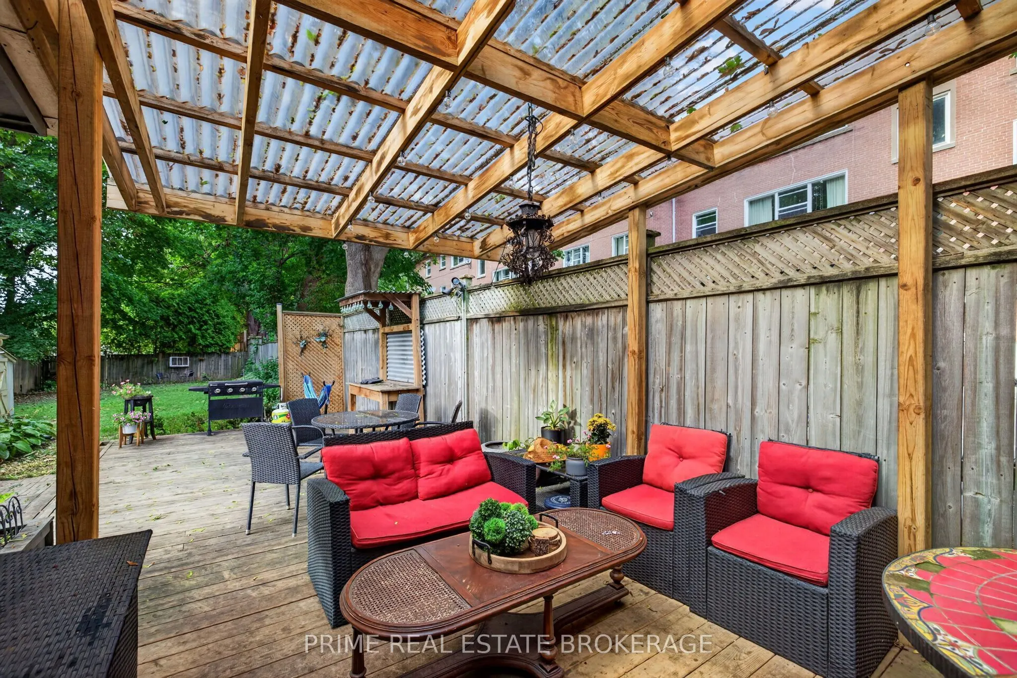 586 Cheapside Street