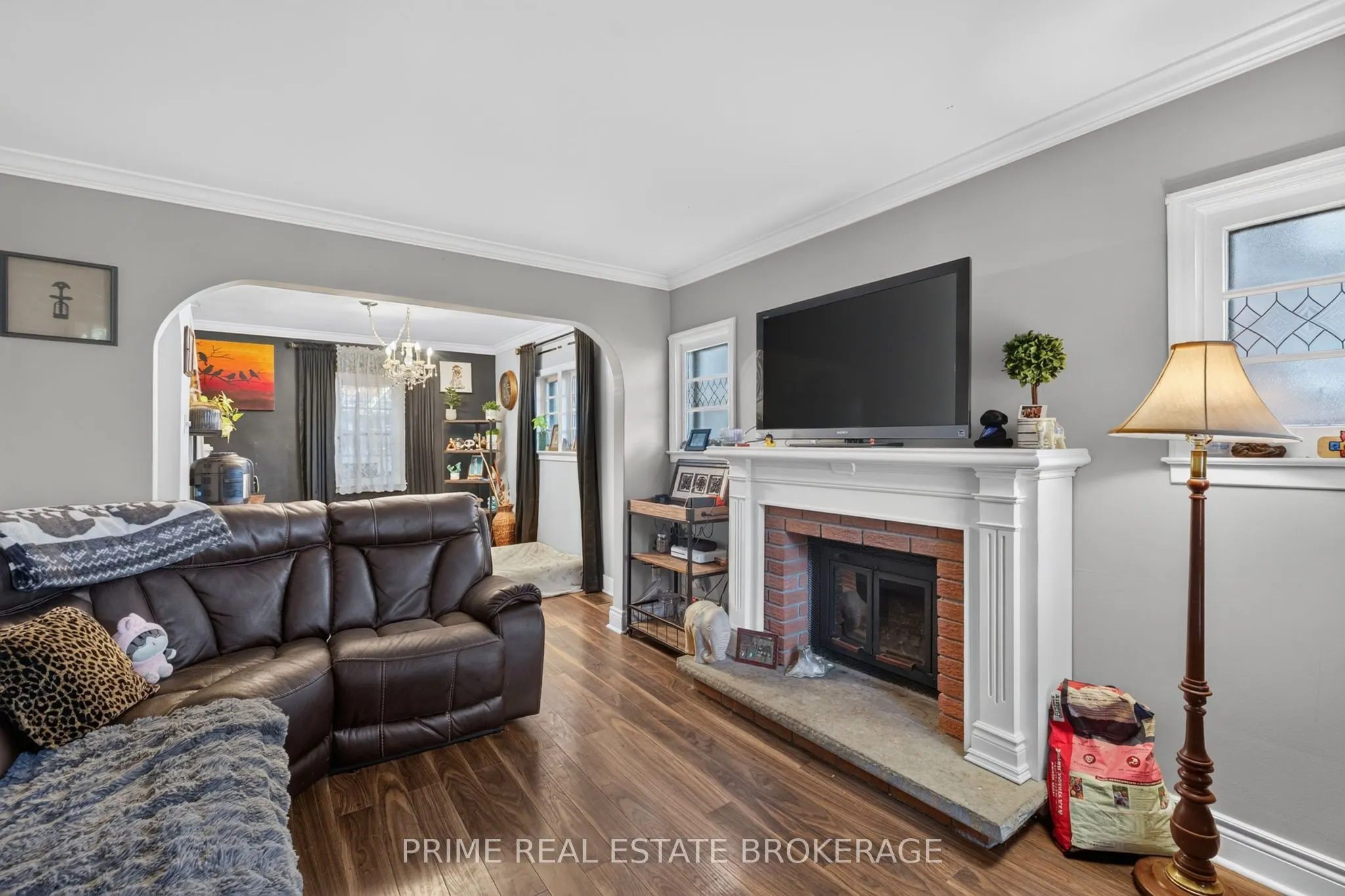586 Cheapside Street