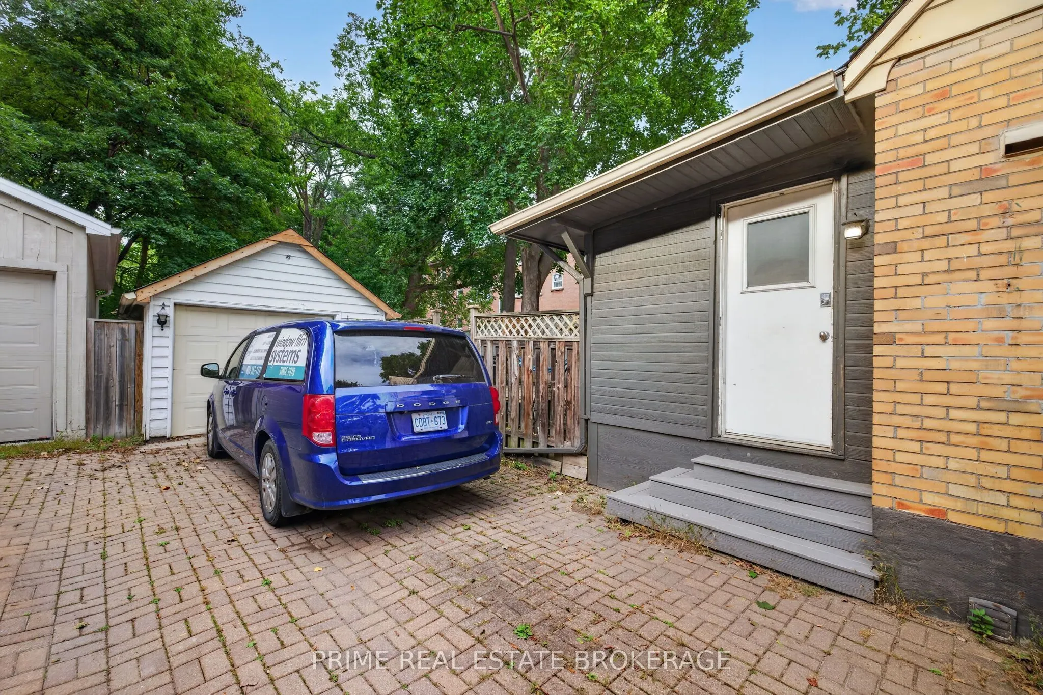 586 Cheapside Street