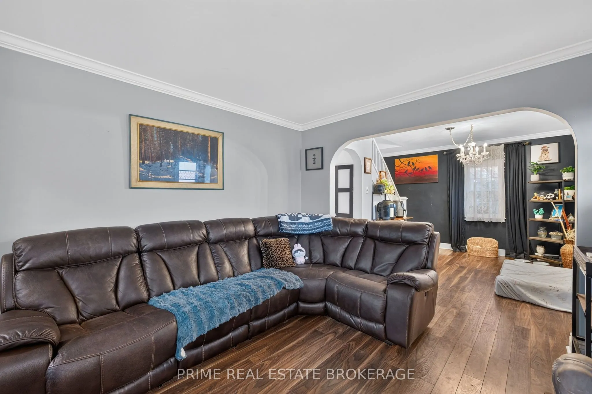 586 Cheapside Street
