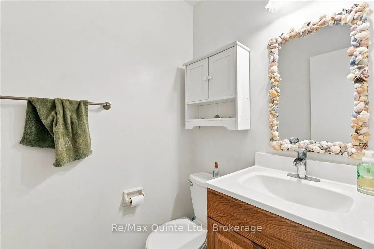 281 College Street W