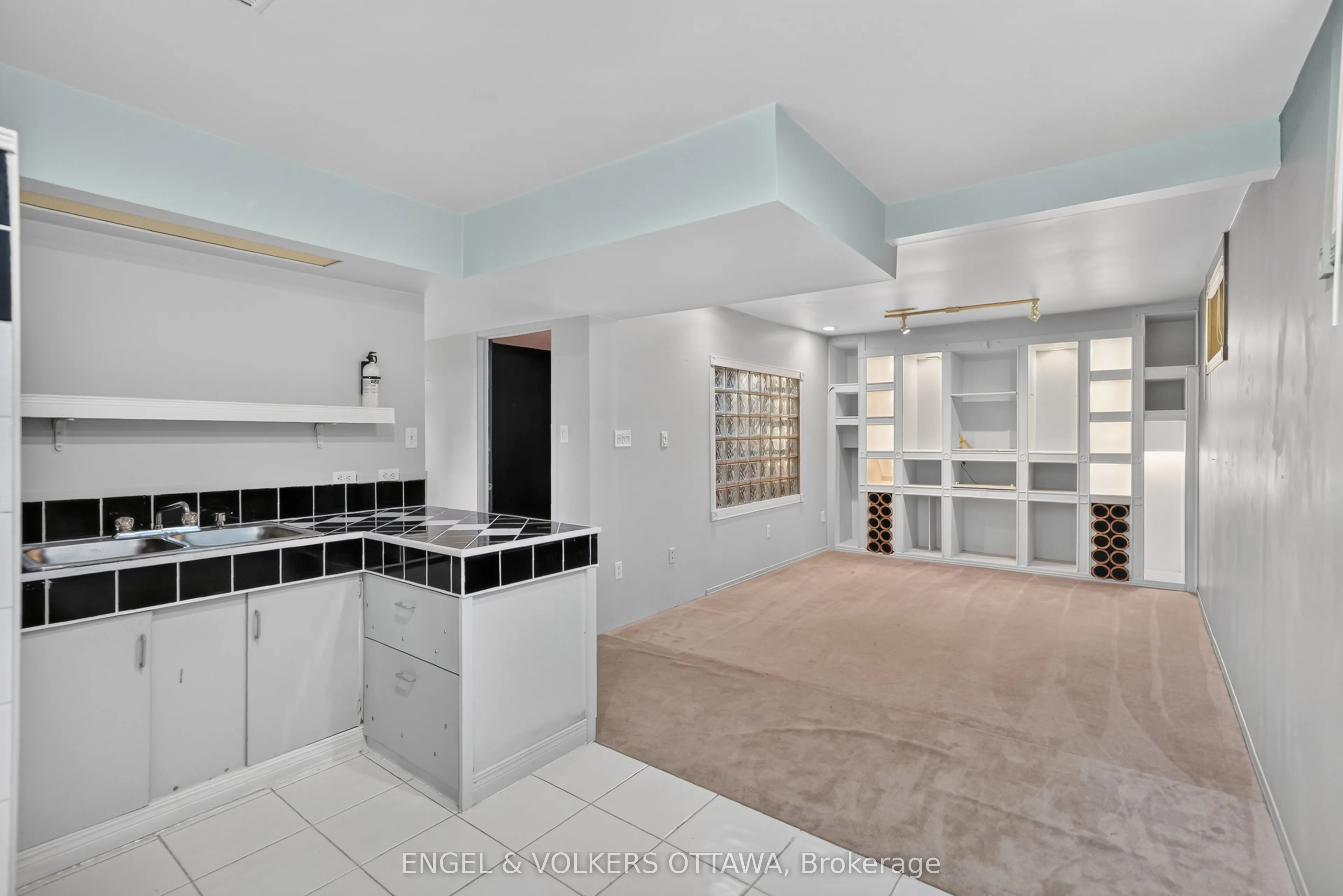 2642 Marble Crescent