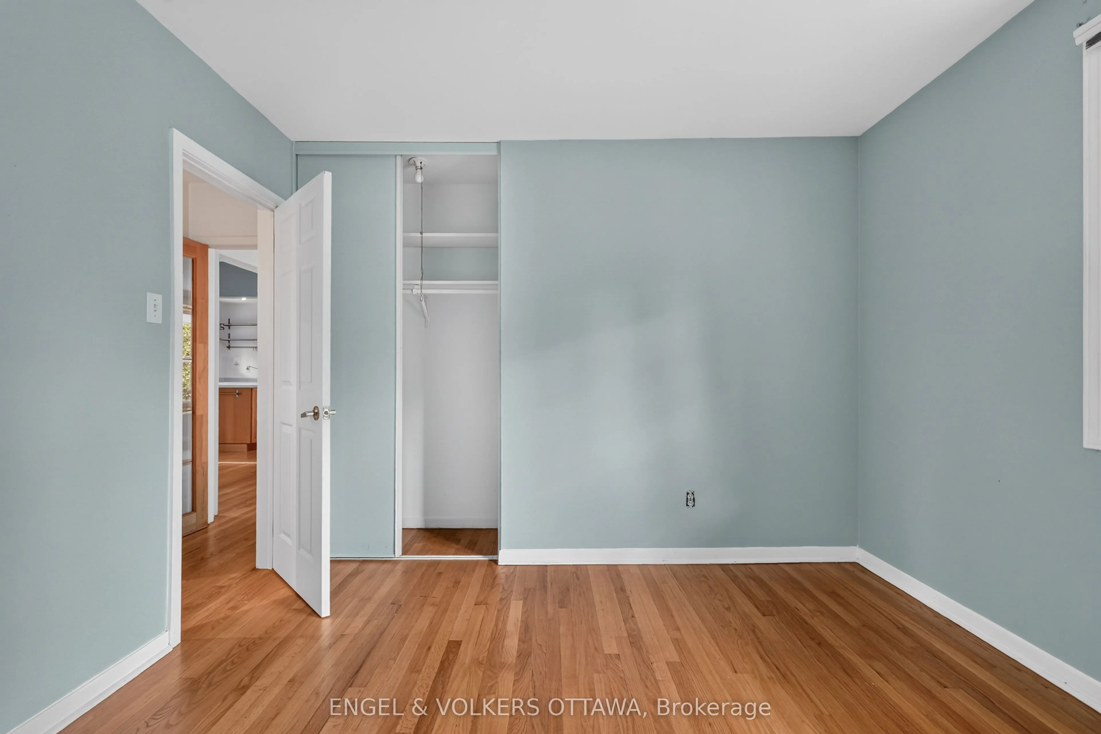 2642 Marble Crescent