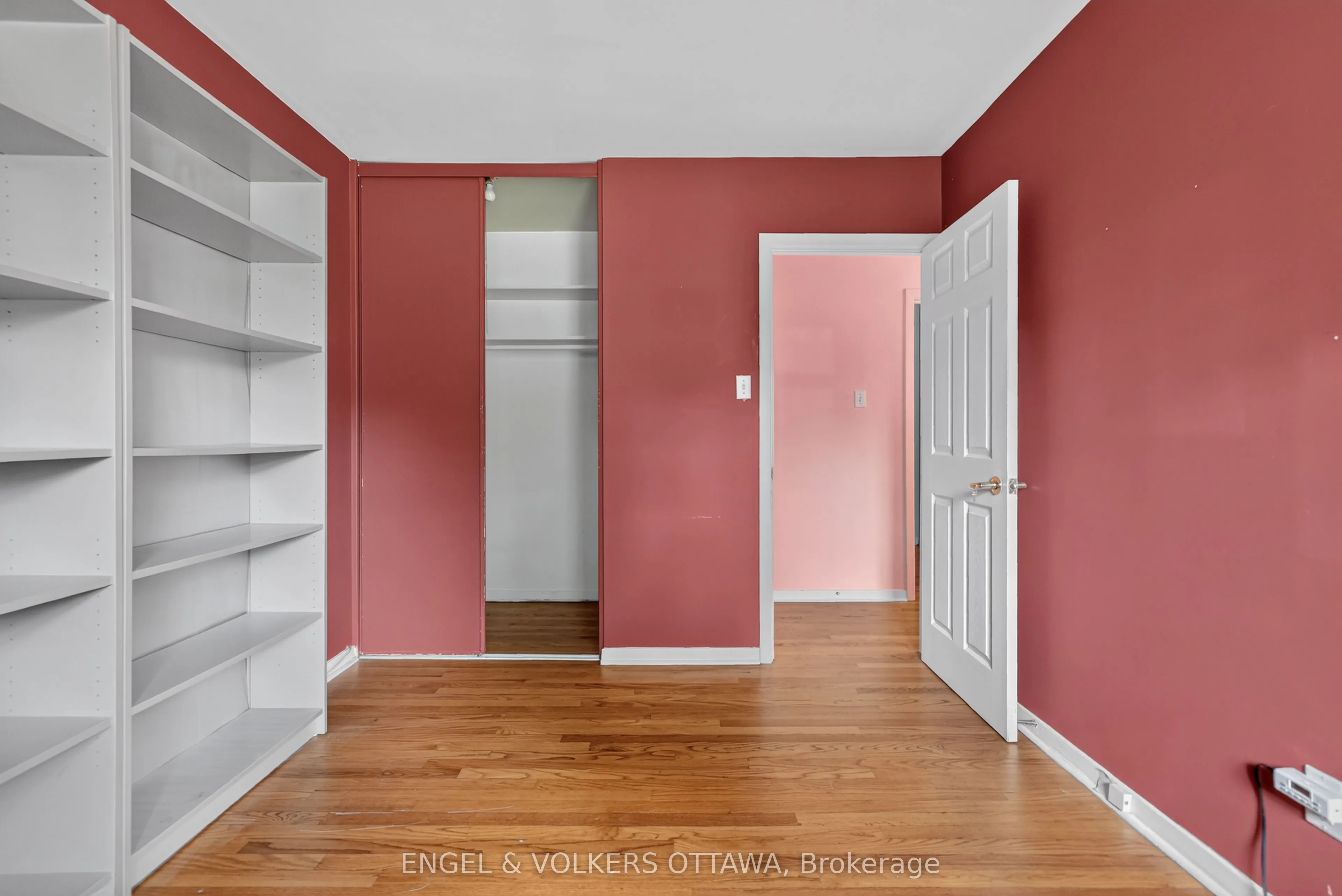 2642 Marble Crescent