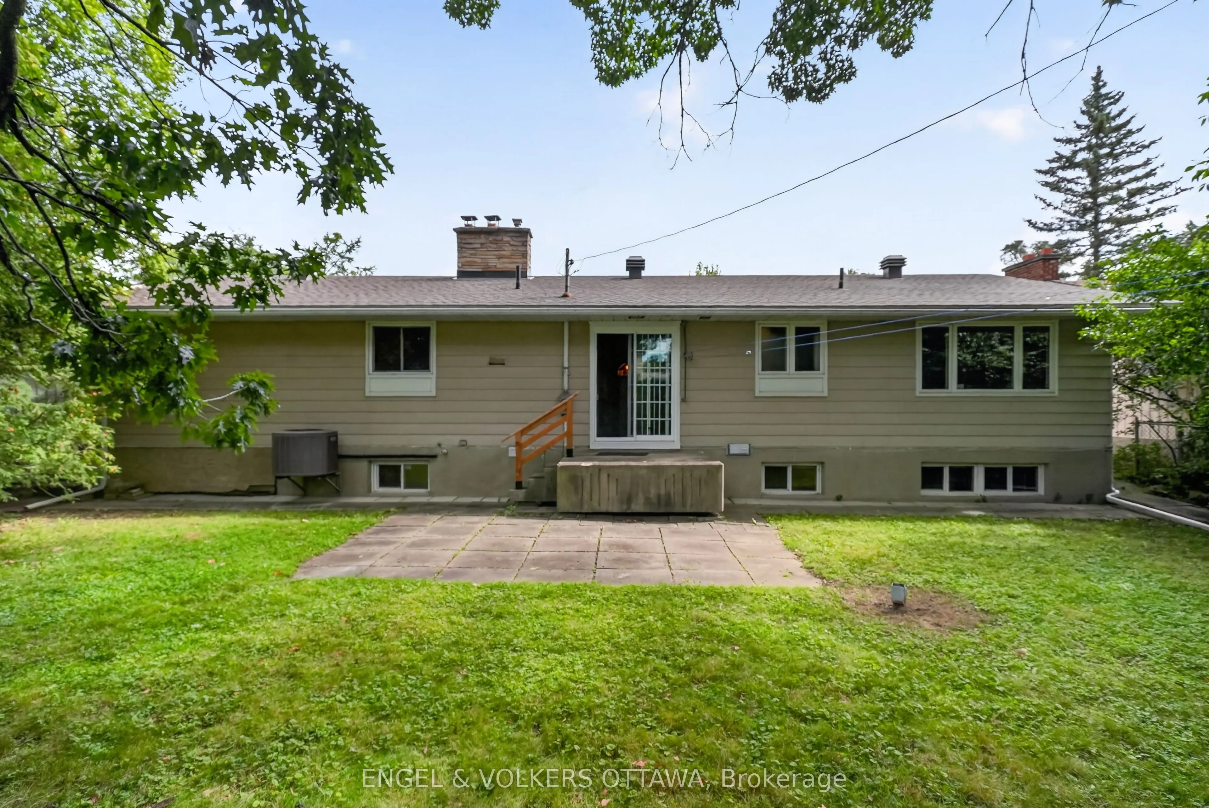 2642 Marble Crescent