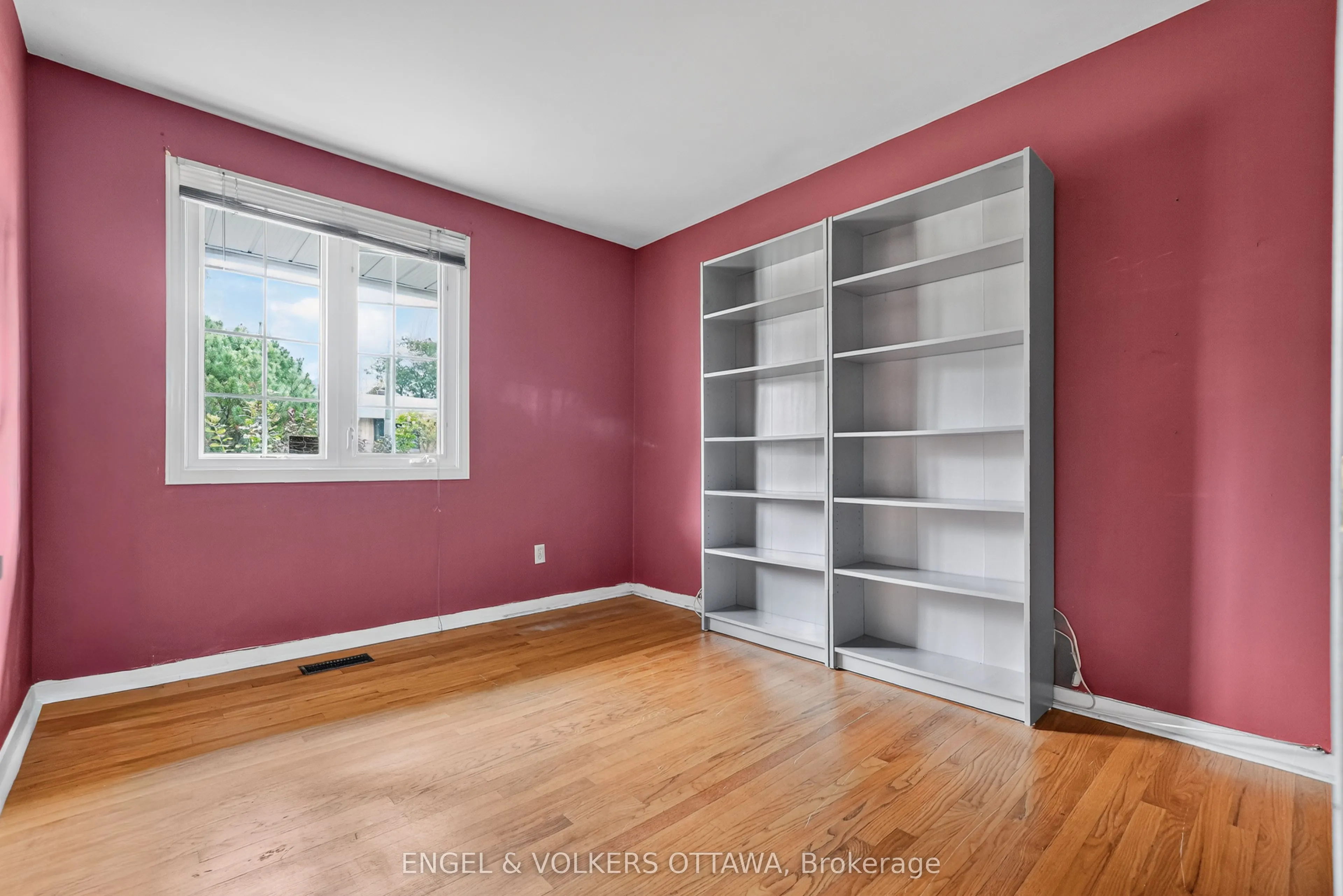 2642 Marble Crescent