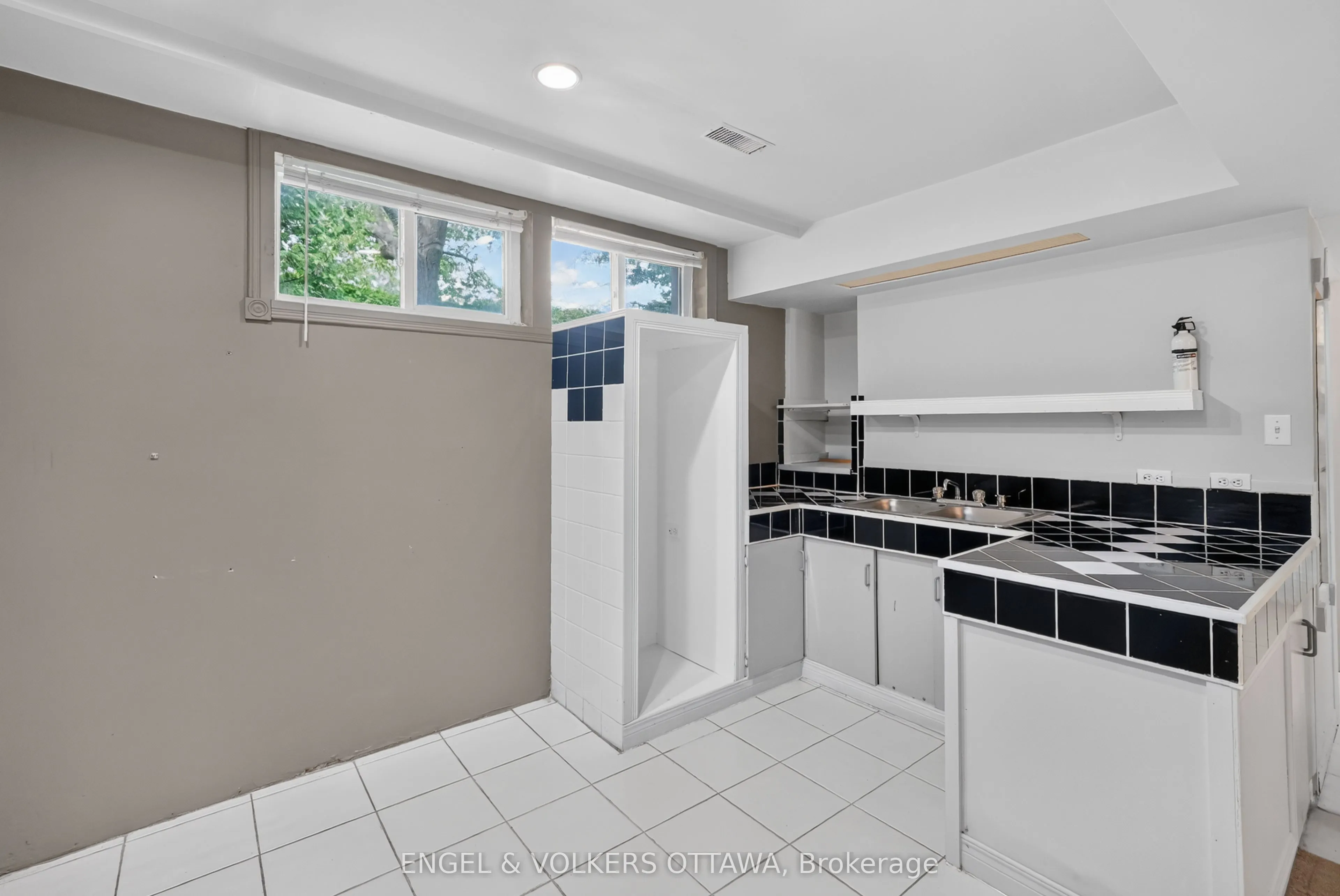 2642 Marble Crescent