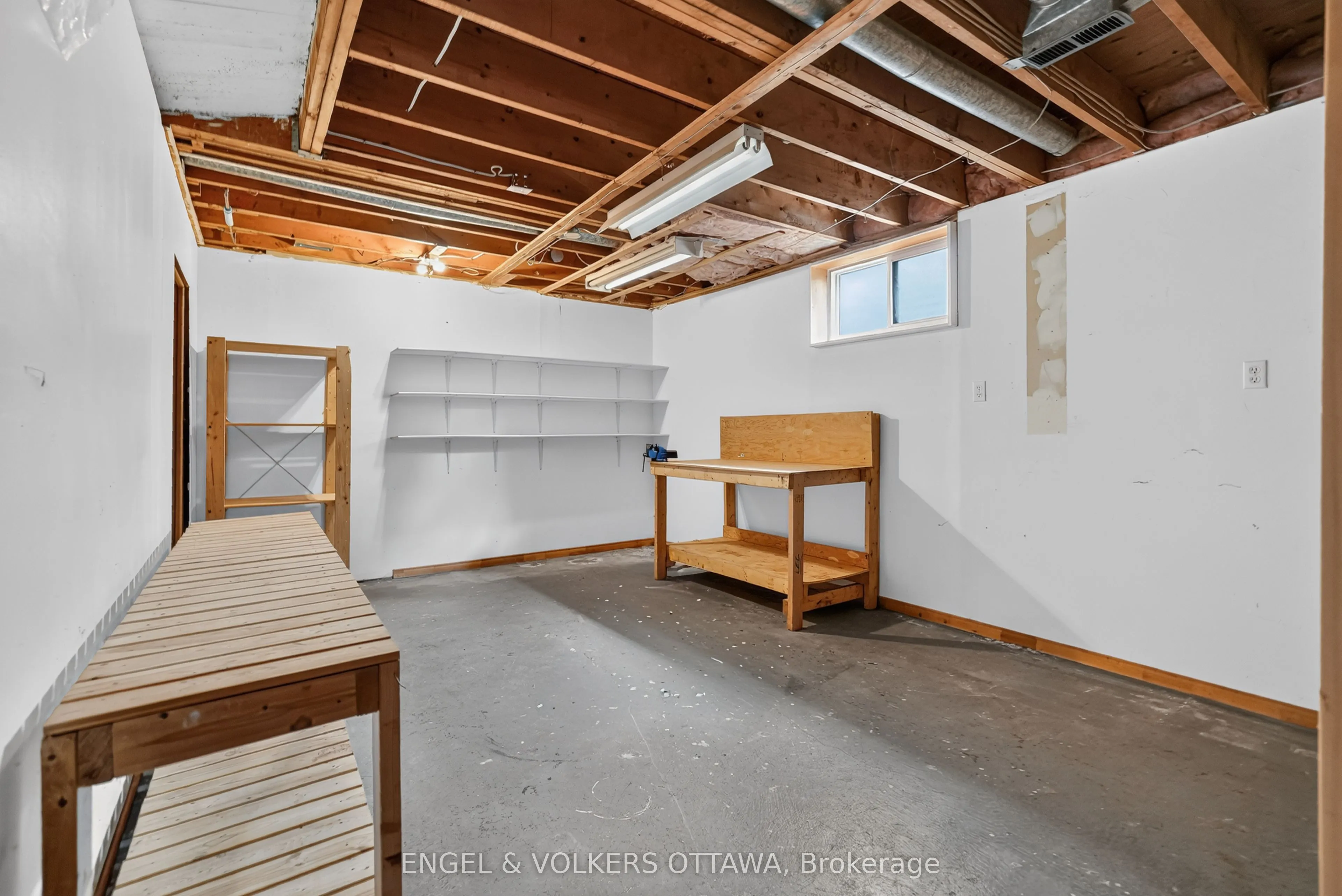 2642 Marble Crescent