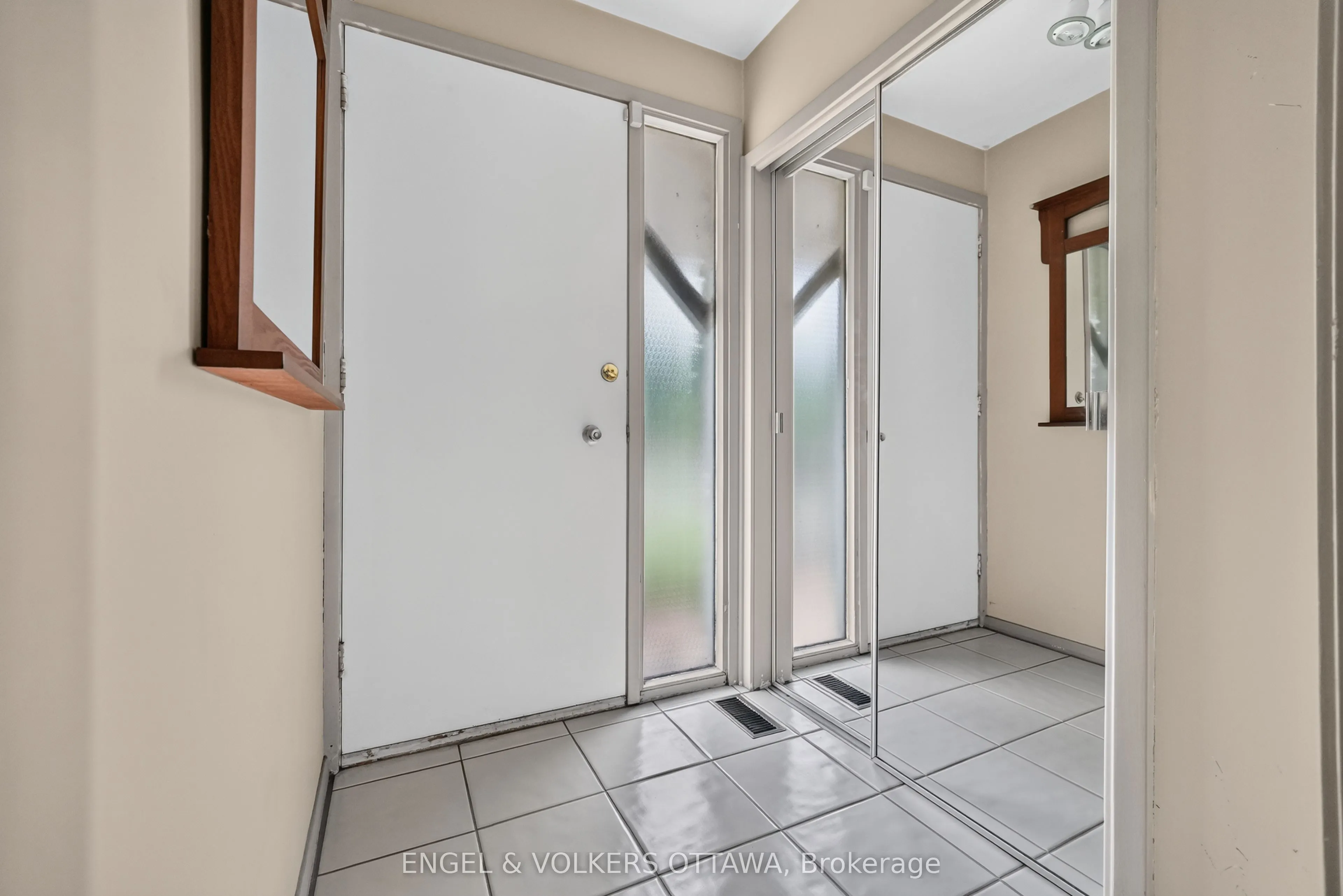 2642 Marble Crescent