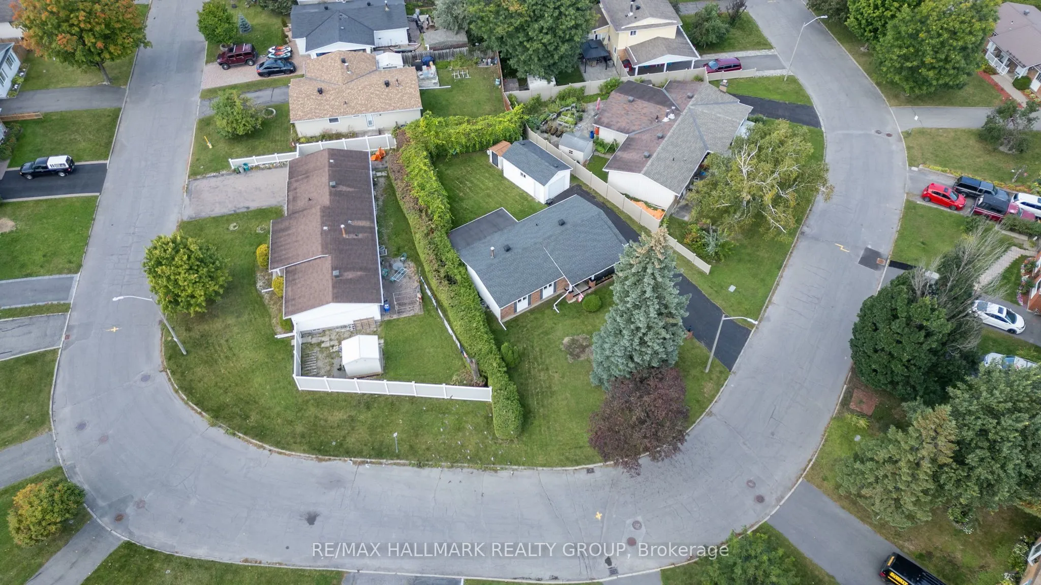 2376 Blackstone Crescent
