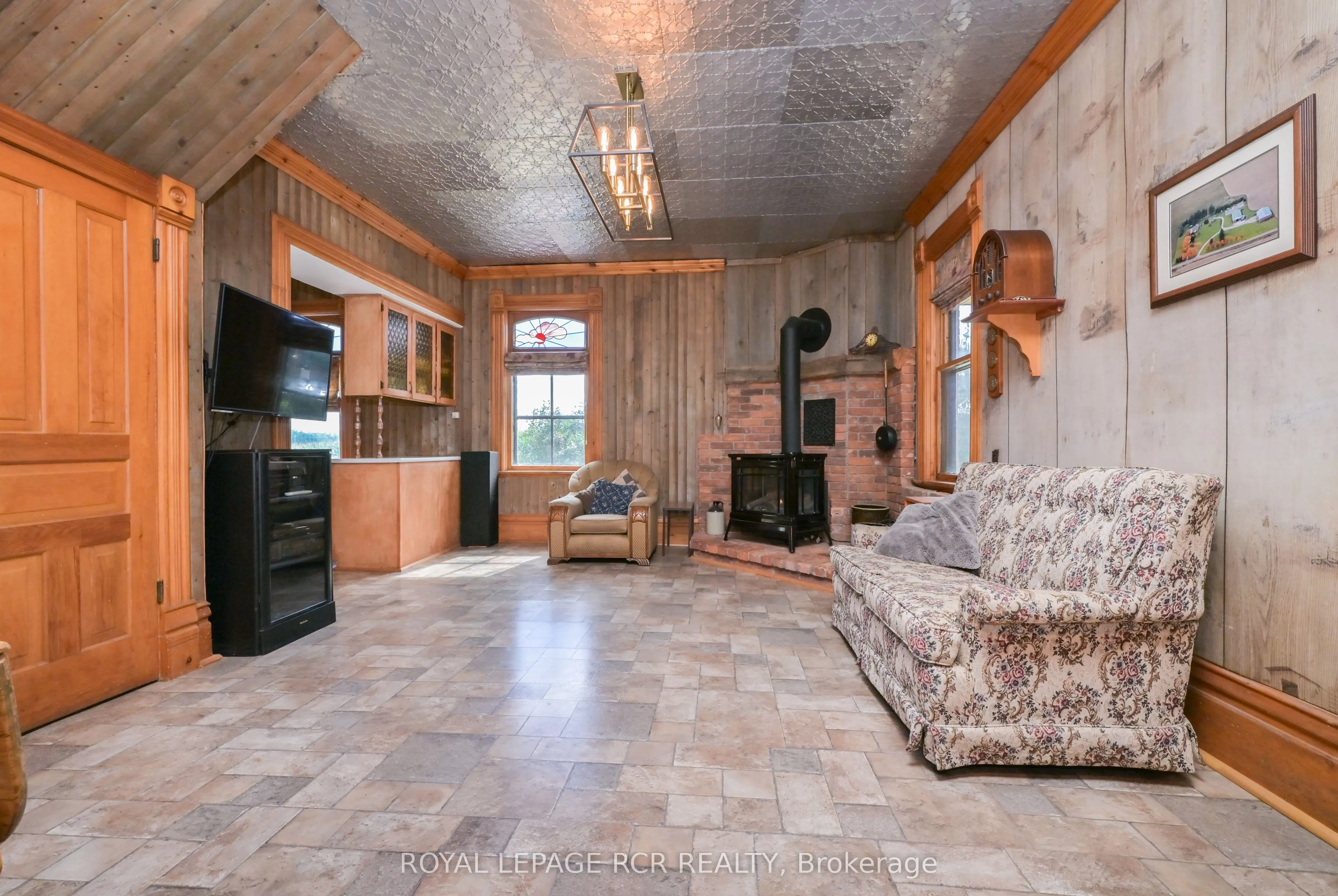638394 Prince of Wales Road