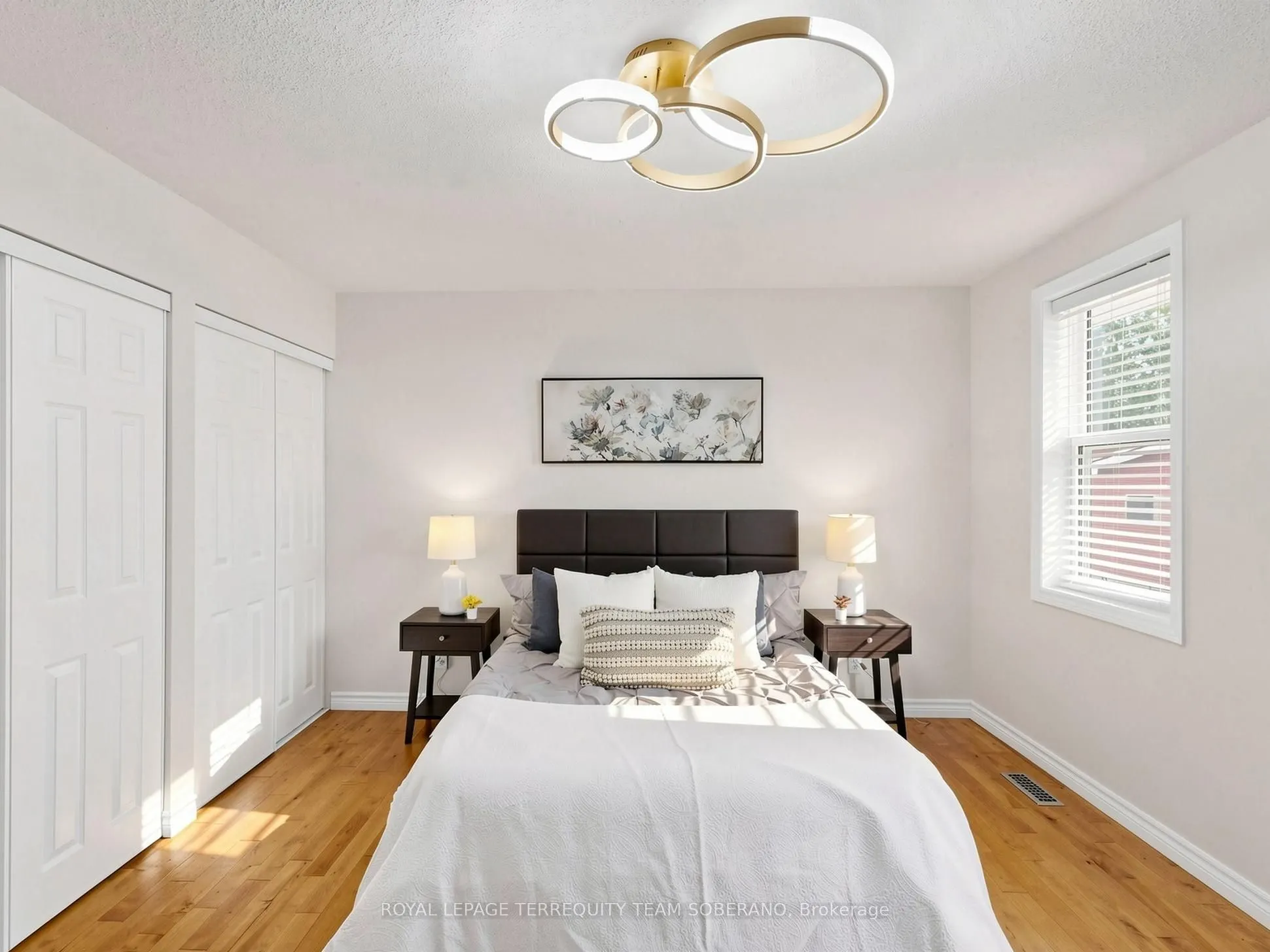 125 White Oaks Avenue