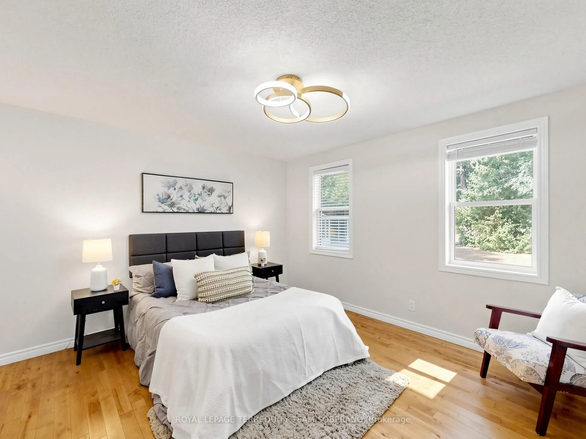 125 White Oaks Avenue