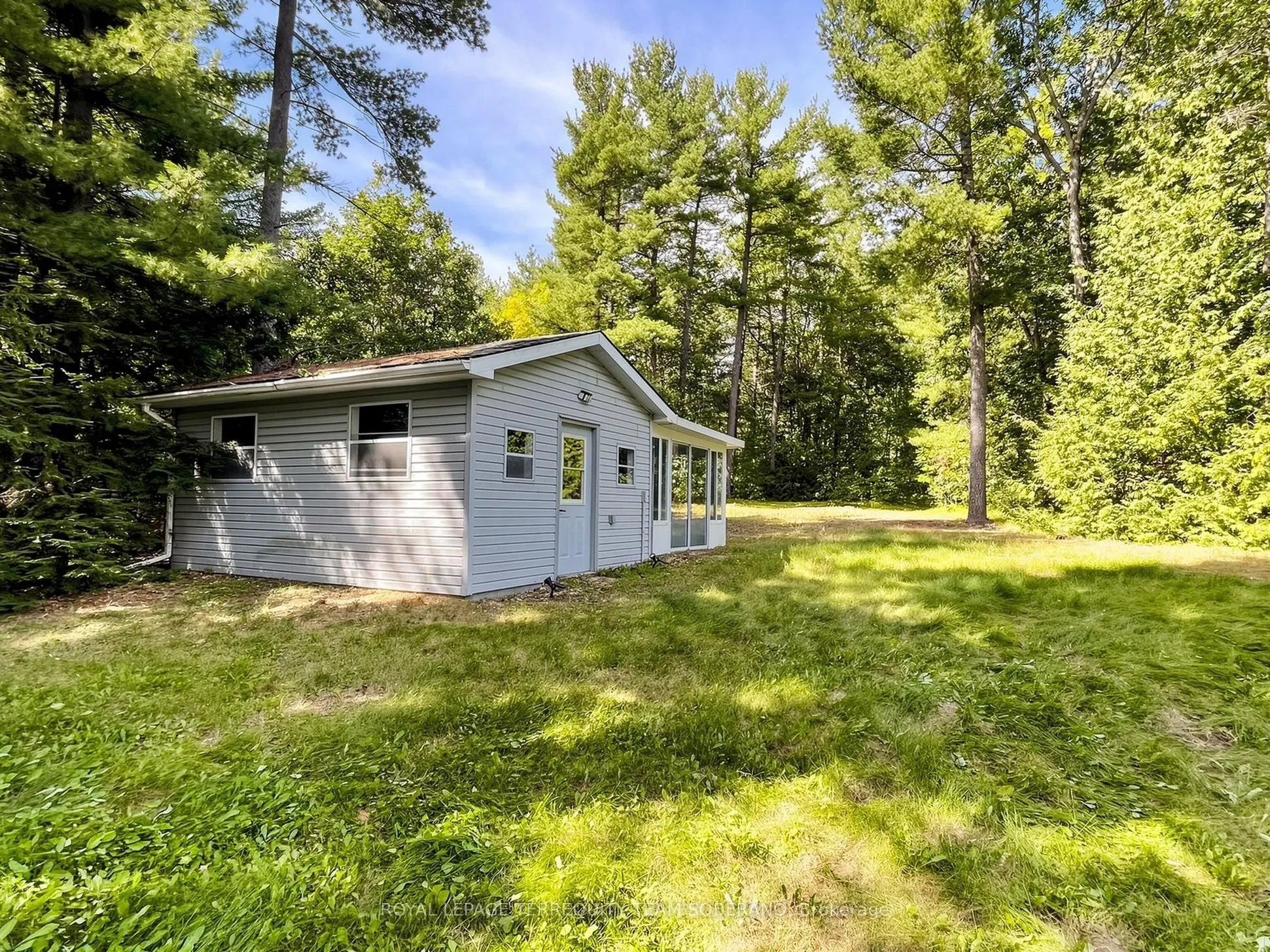125 White Oaks Avenue