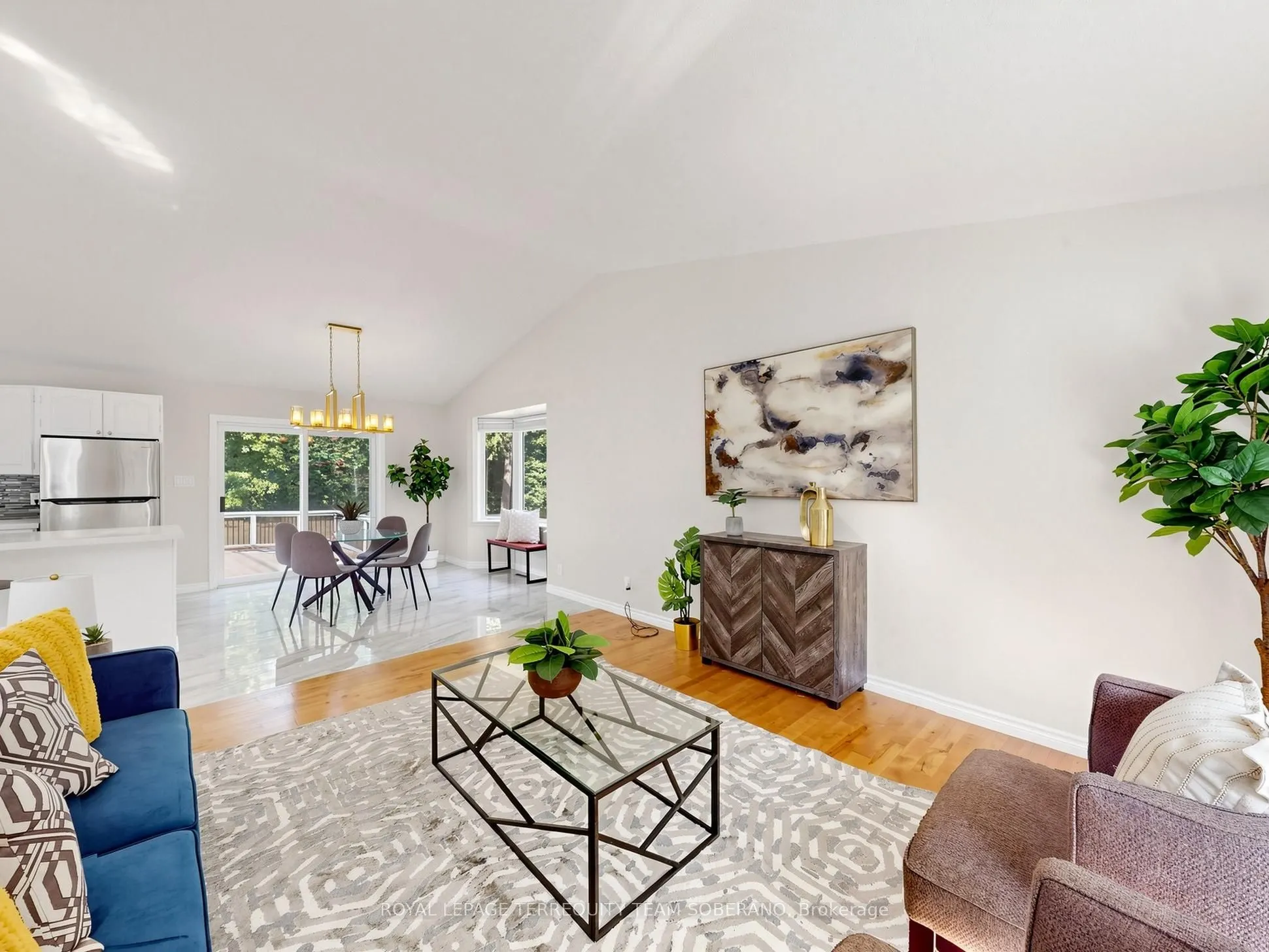 125 White Oaks Avenue