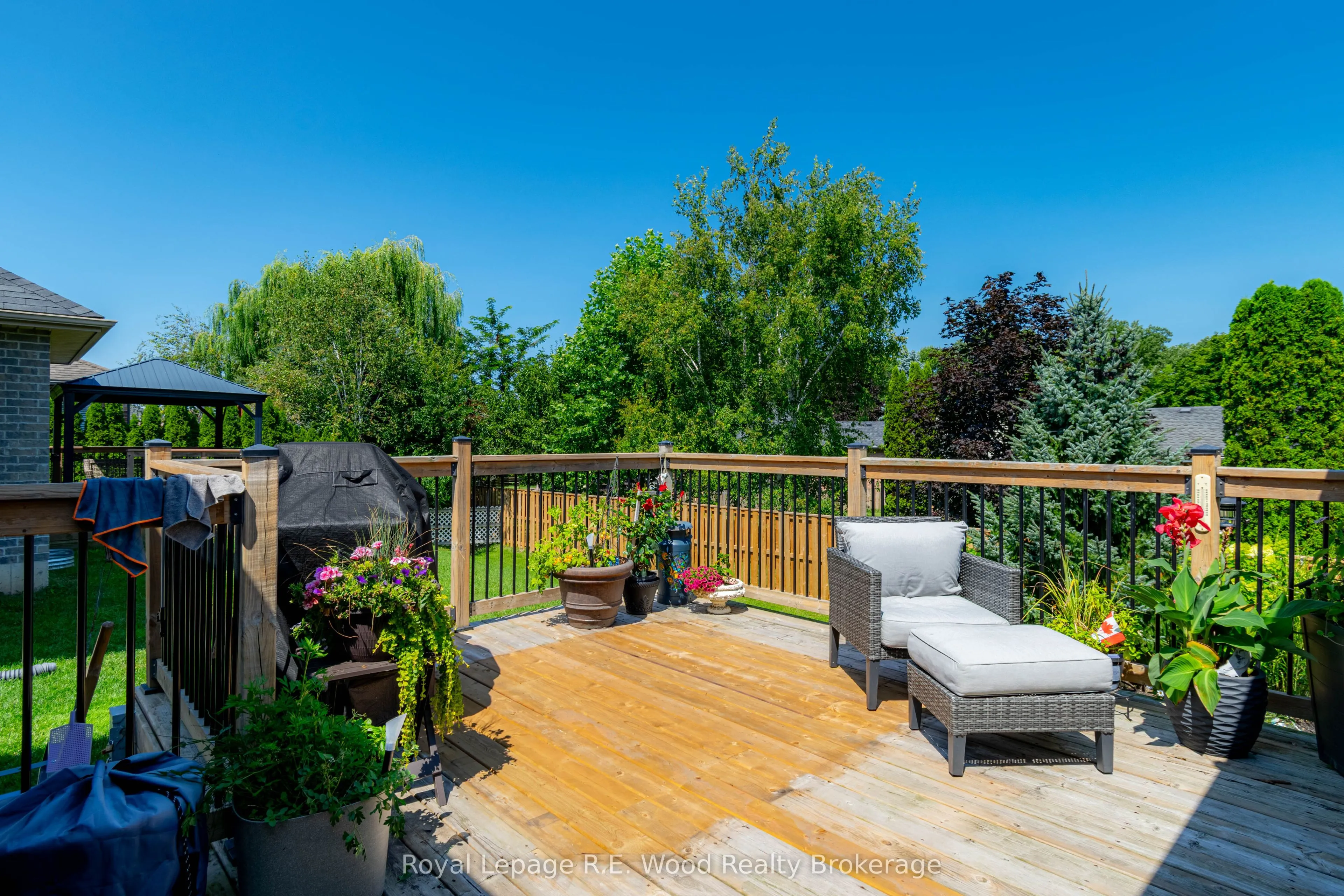 87 Irving Drive