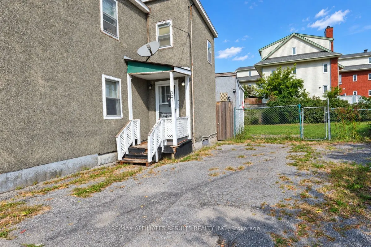 321 Savard Avenue