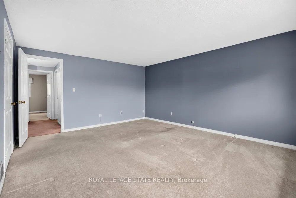 2 Royalwood Court #20