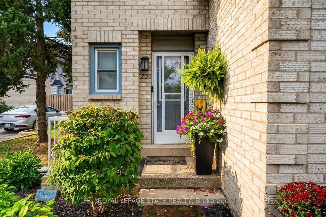 2 Royalwood Court #20