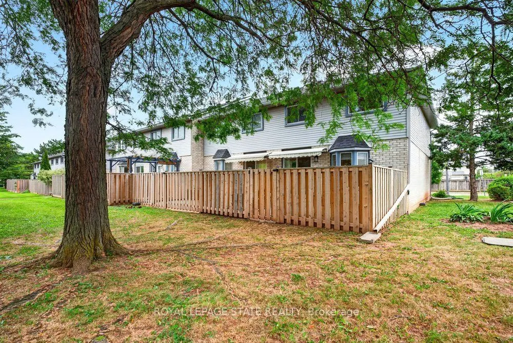 2 Royalwood Court #20