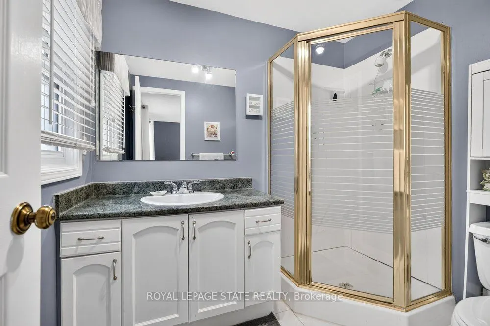 2 Royalwood Court #20