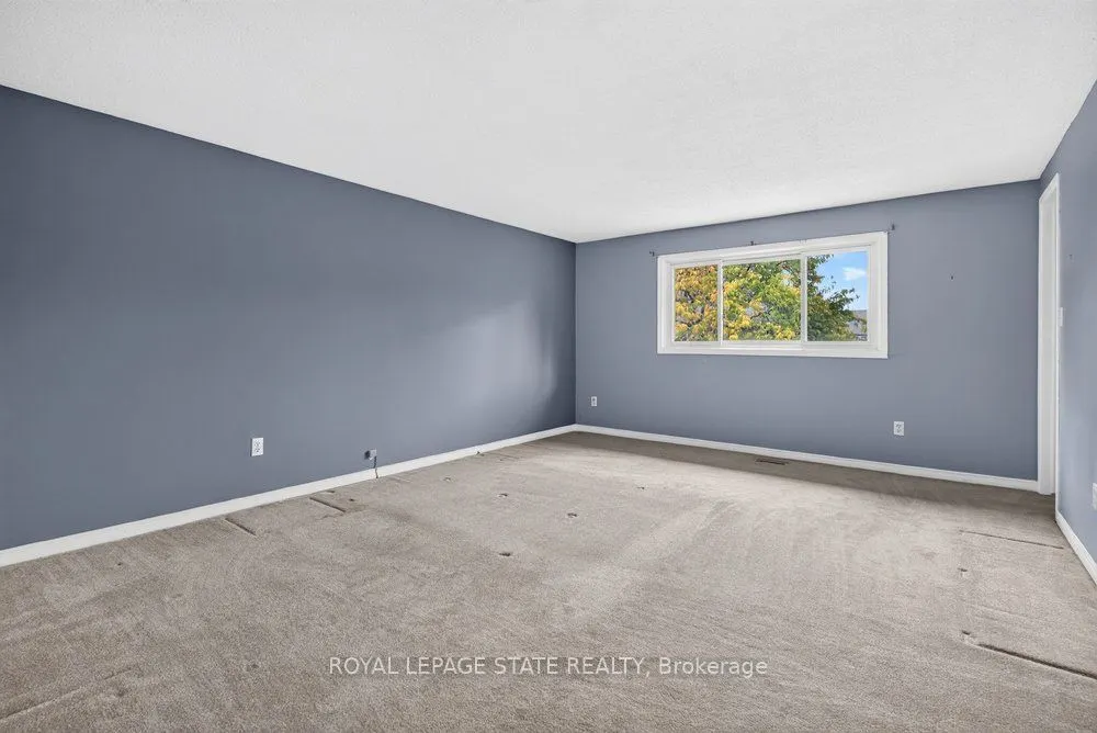 2 Royalwood Court #20