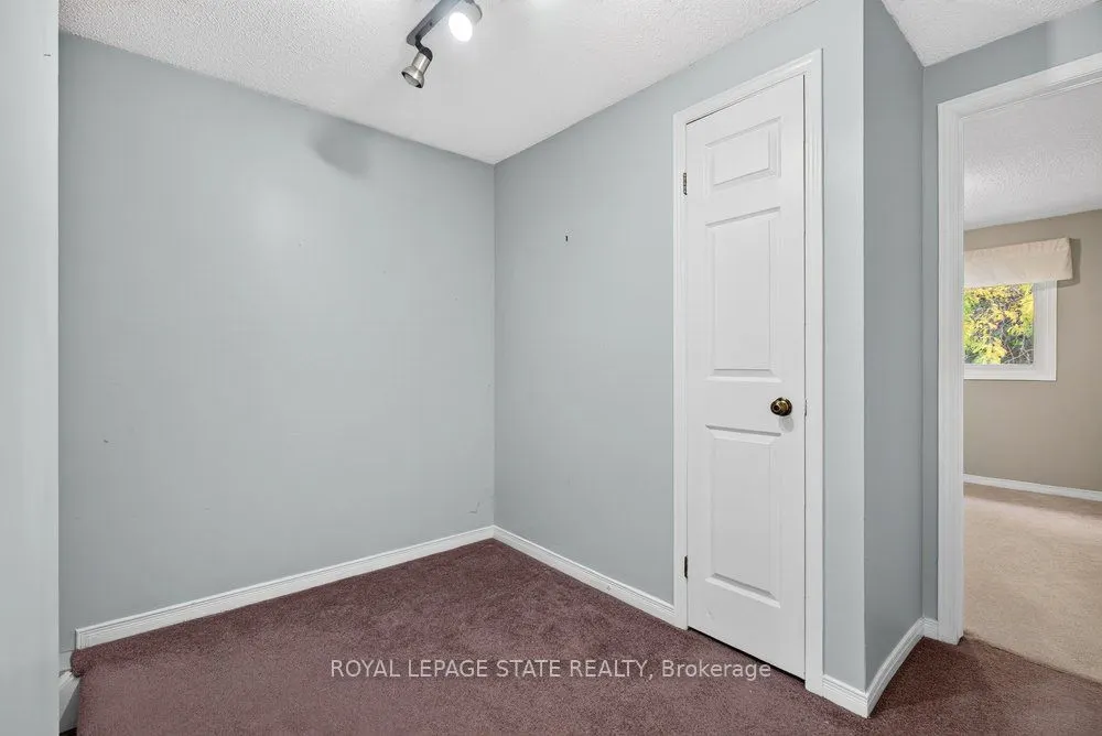 2 Royalwood Court #20