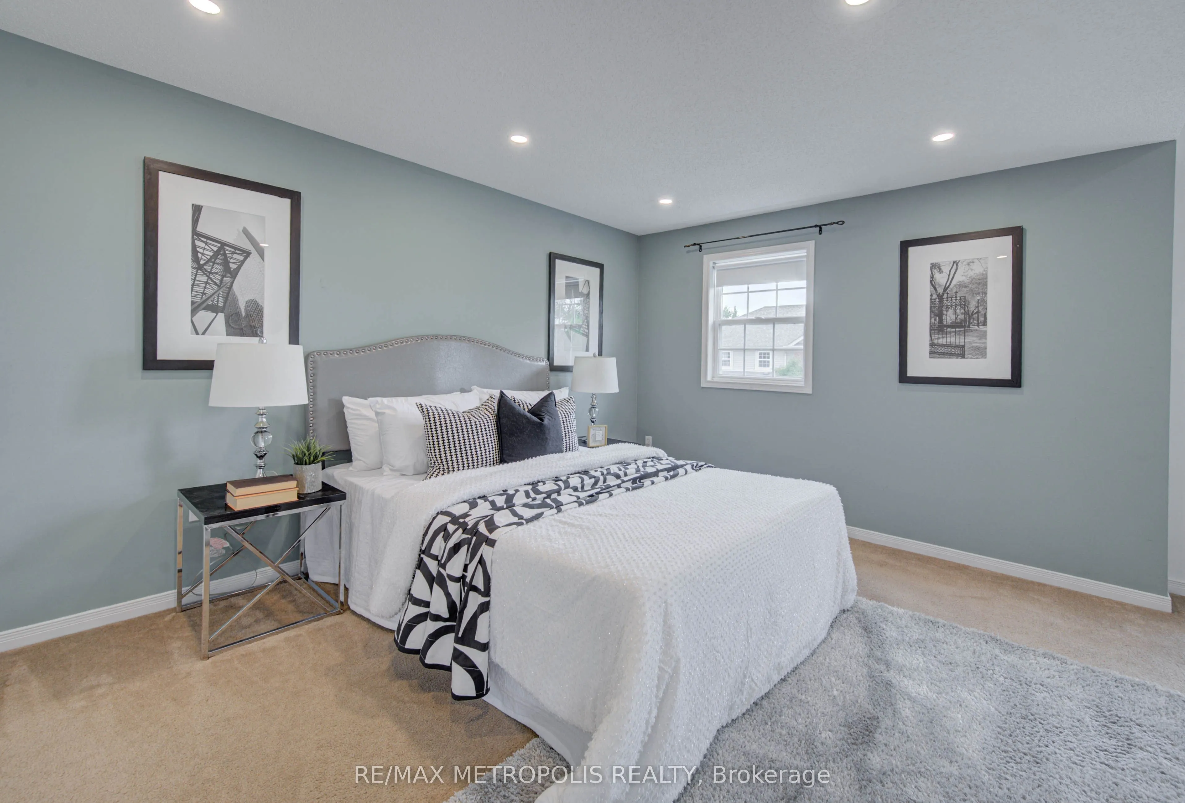 124 GOSLING Gardens #37