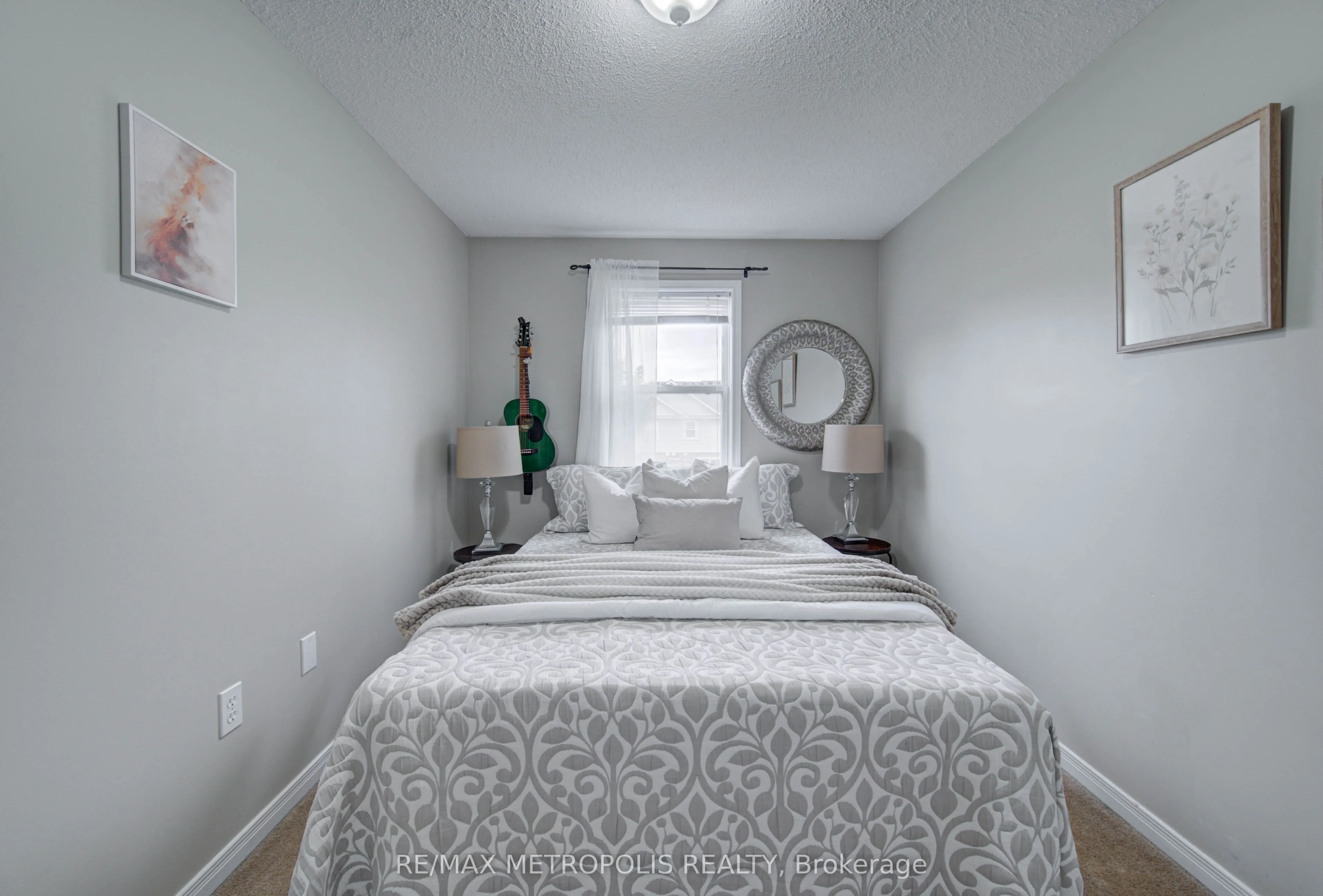 124 GOSLING Gardens #37