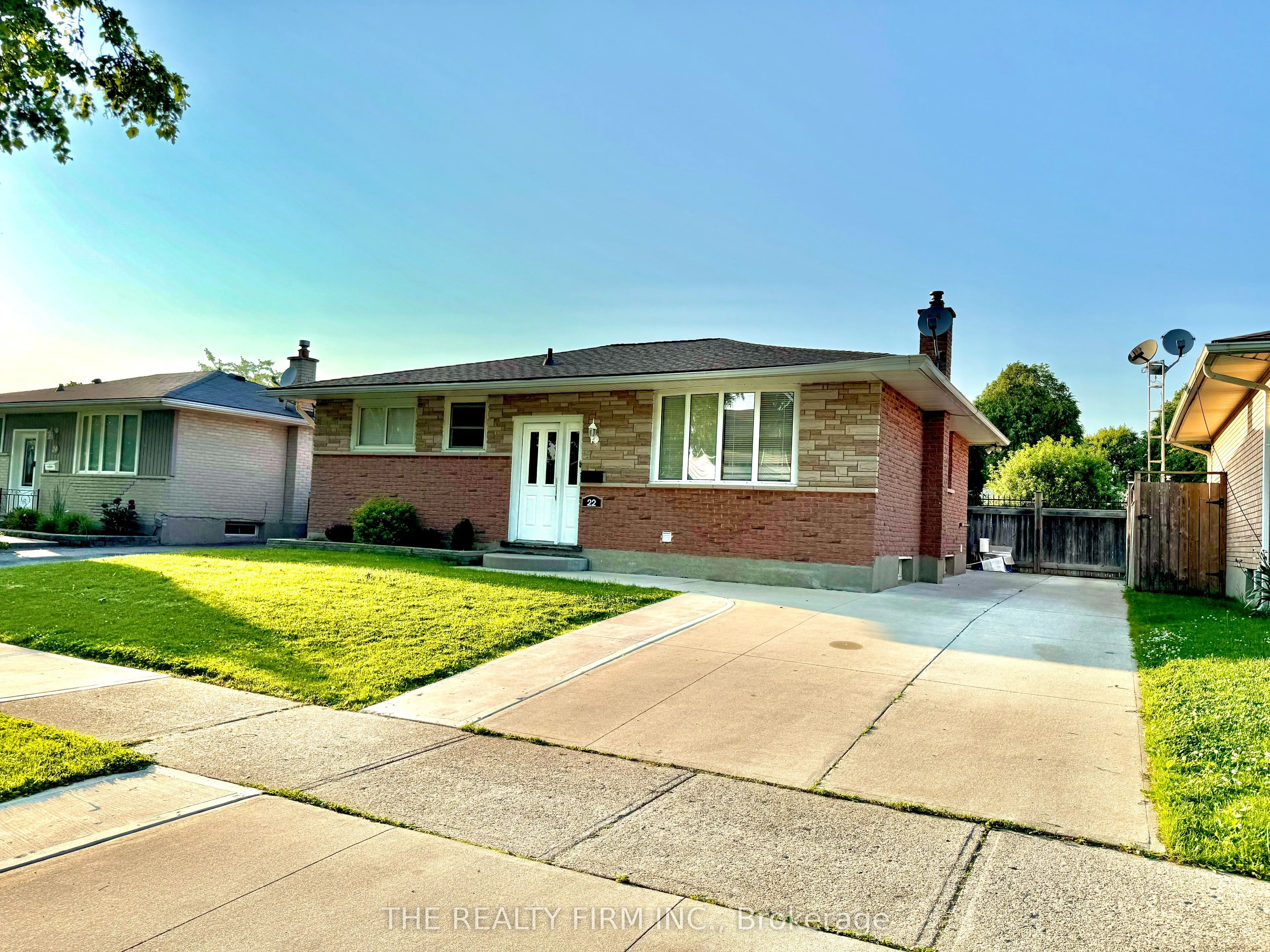 22 Archer Crescent